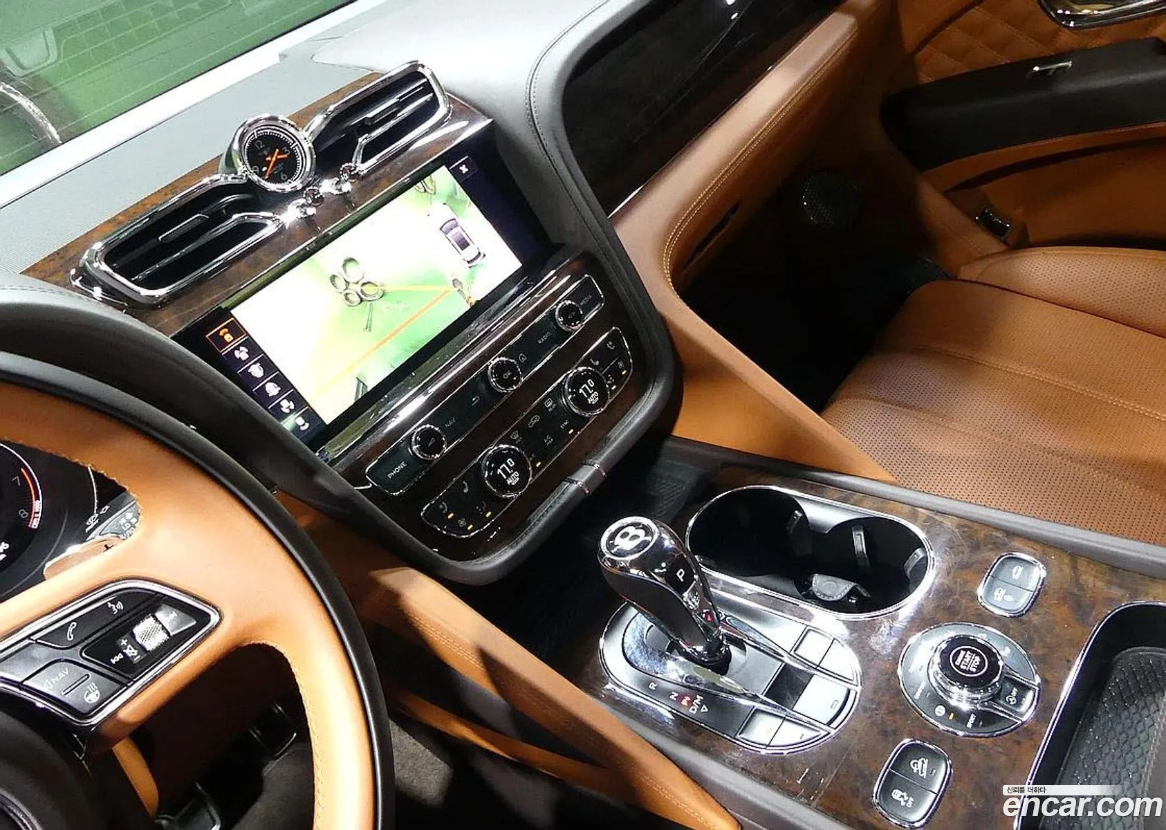 Bentley Bentayga 2021 — 2