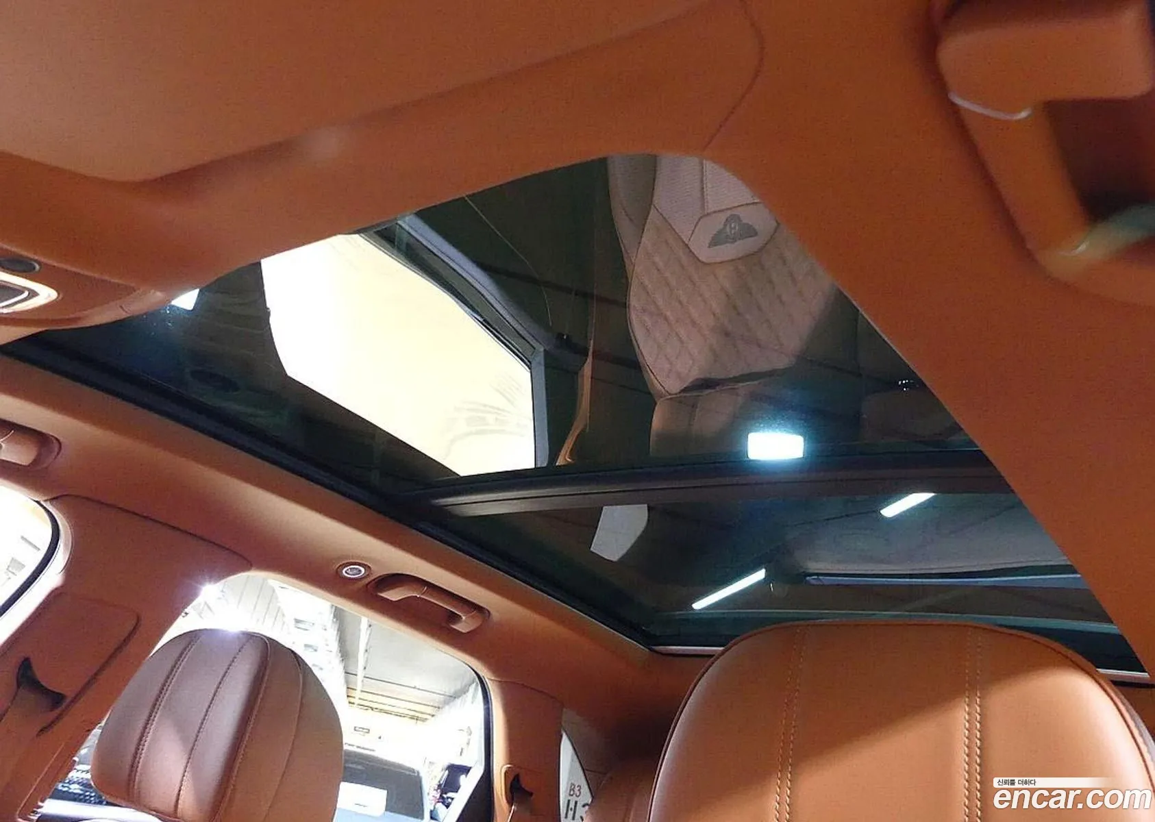 Bentley Bentayga 2021 — 14