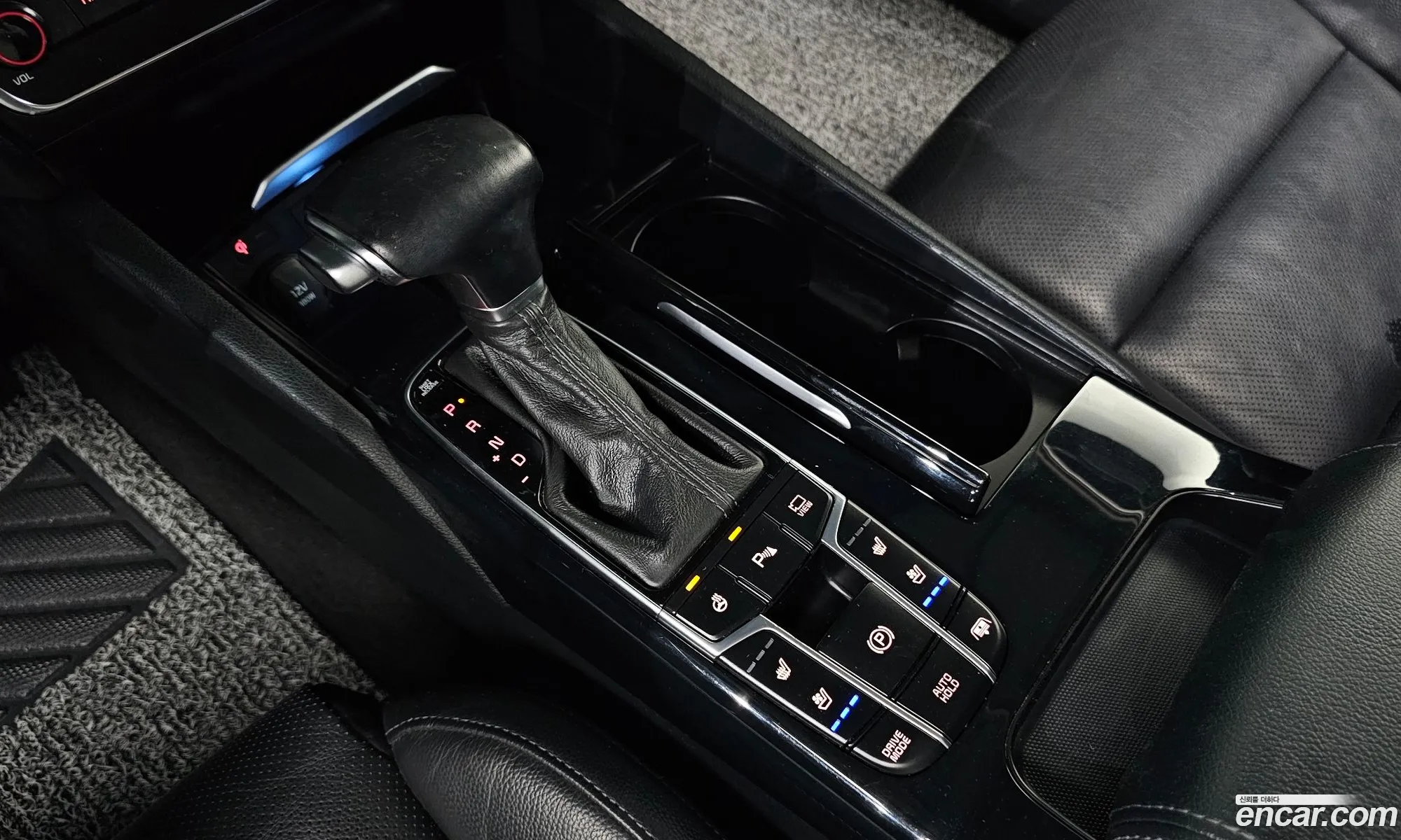 Kia K7 2019 — 12