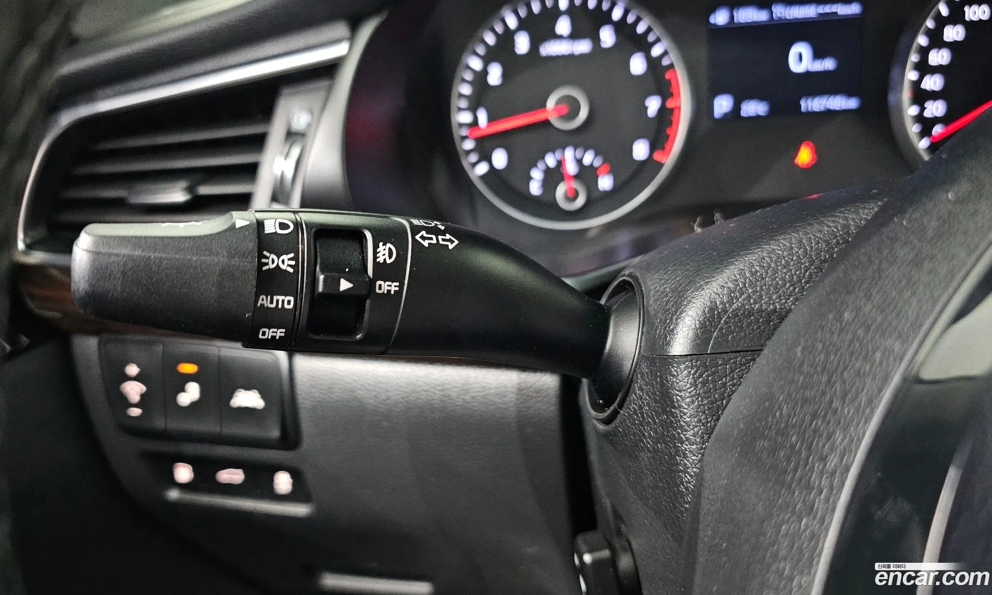 Kia K7 2019 — 17