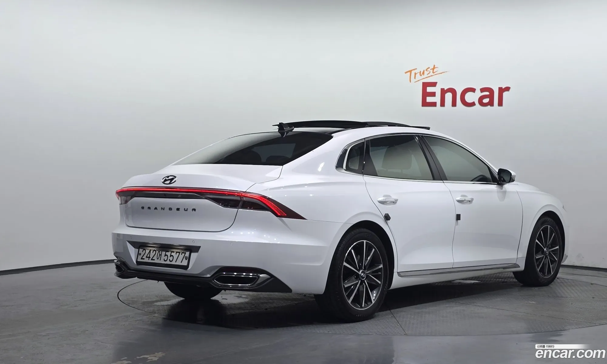 Hyundai Grandeur IG 2019 — 19
