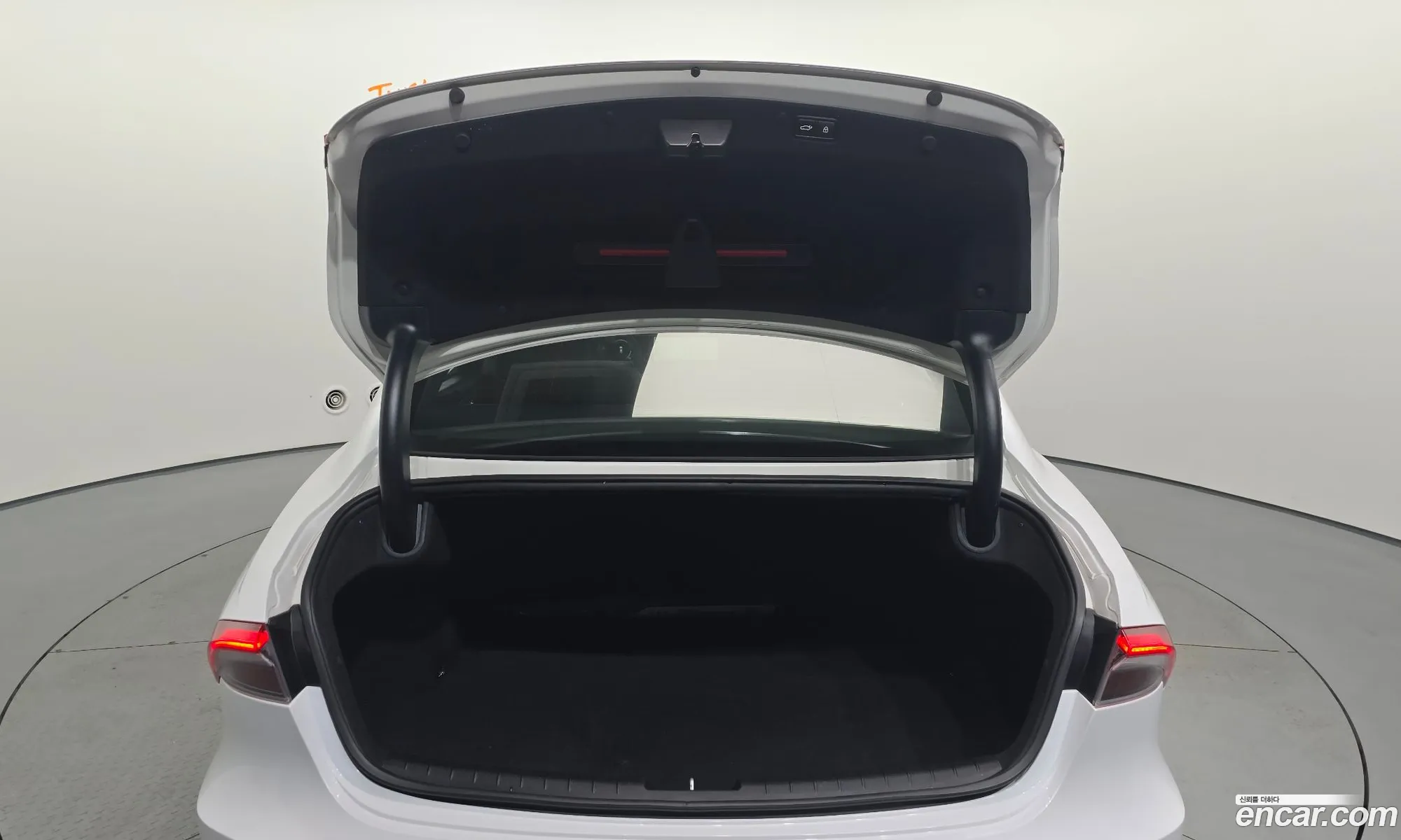 Hyundai Grandeur IG 2019 — 16