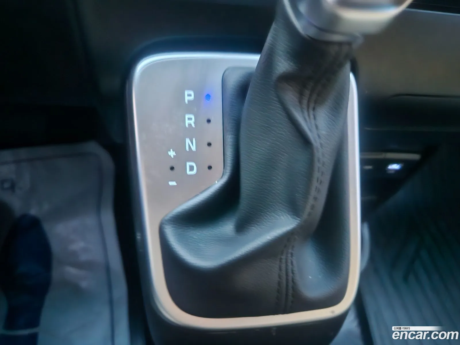Hyundai Staria 2025 — 2