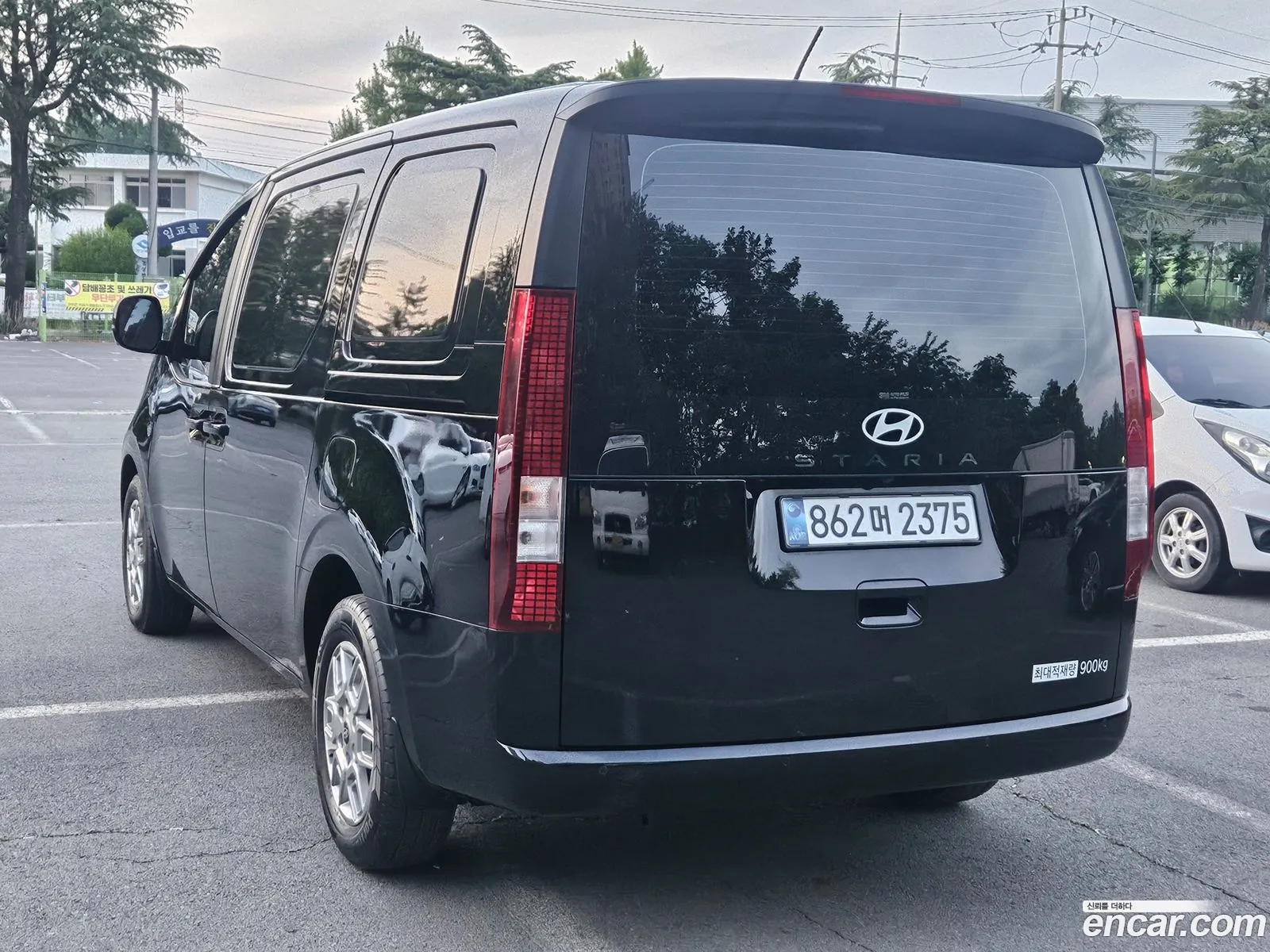 Hyundai Staria 2025 — 10