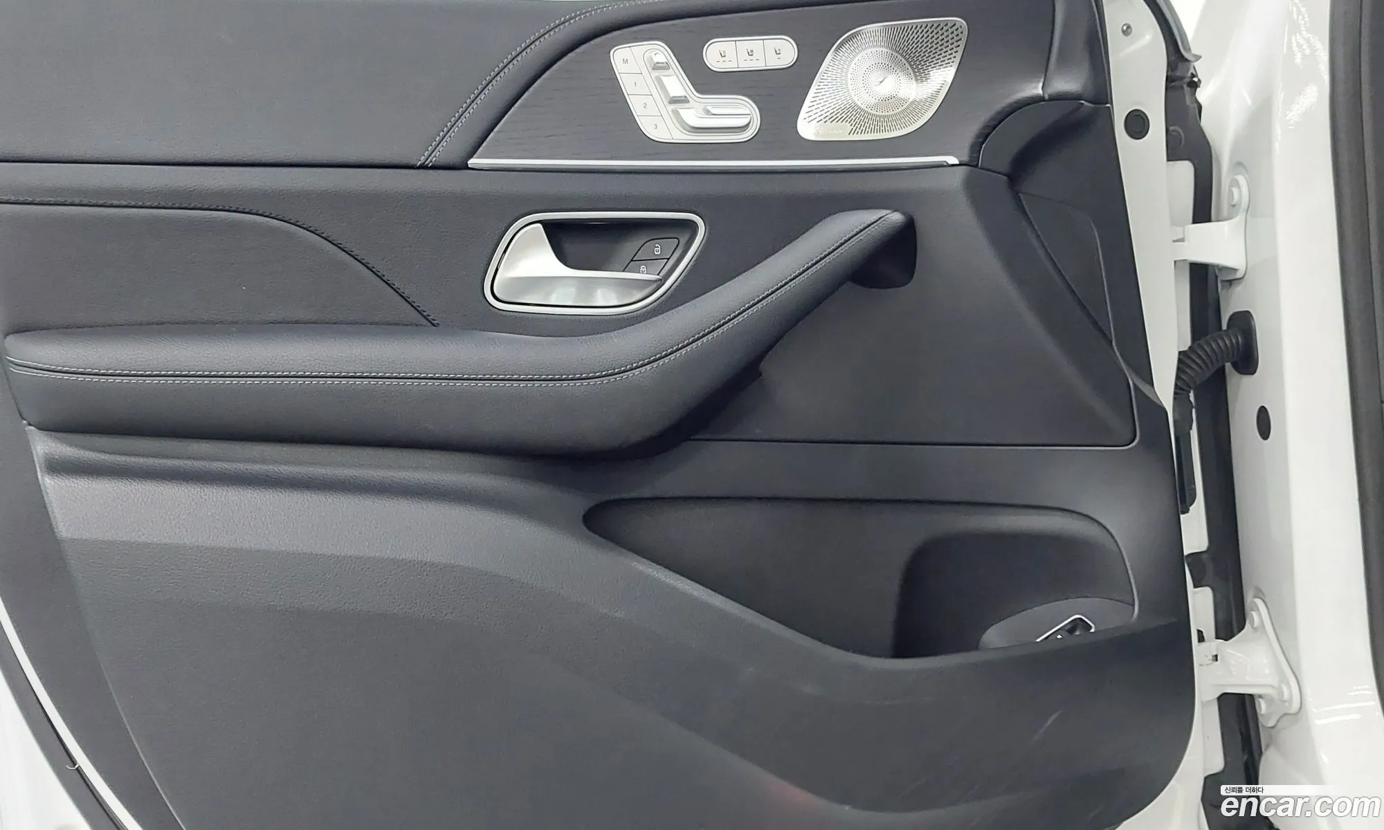 Mercedes-Benz GLE-Class W167 2024 — 10