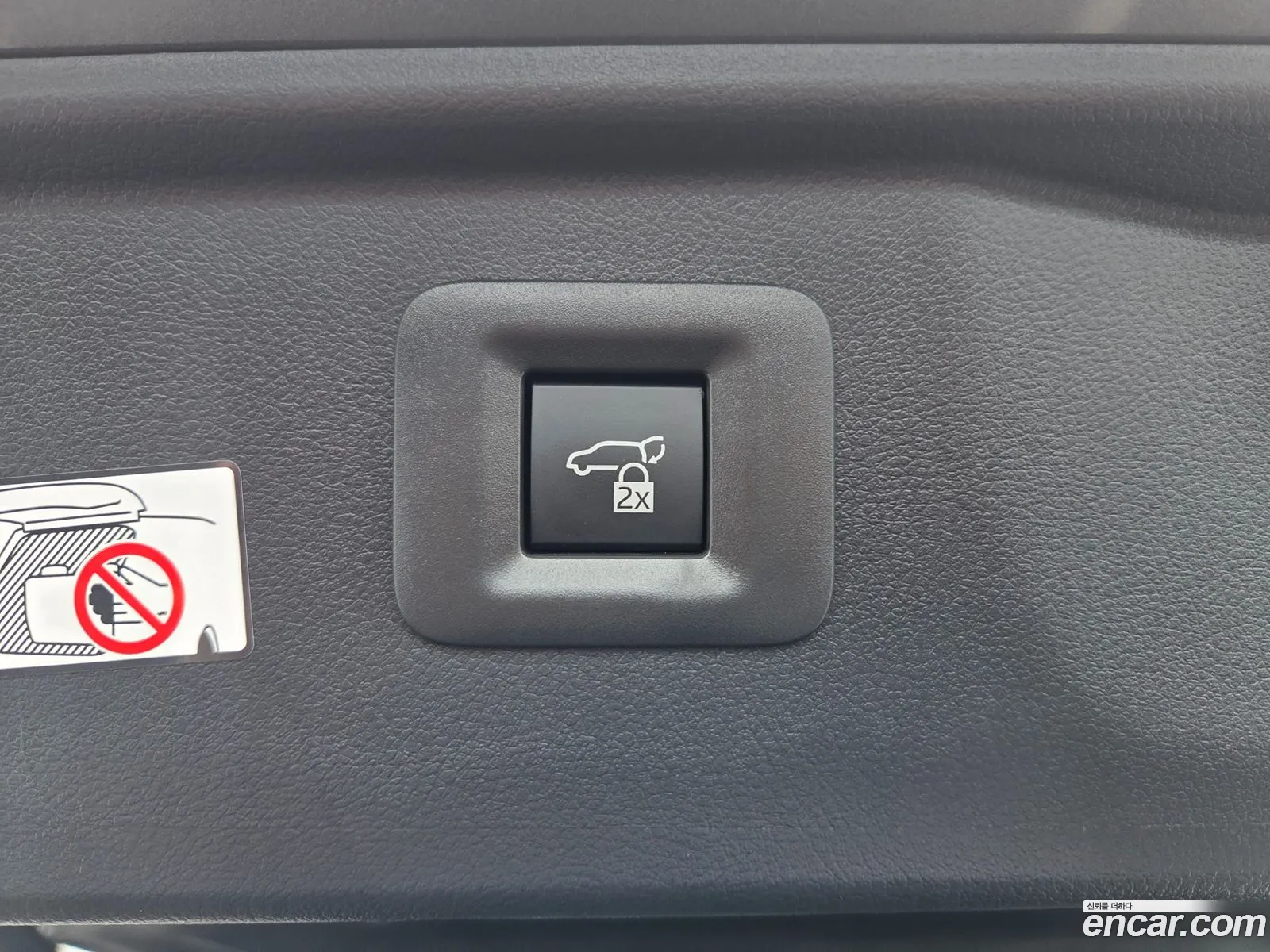 Toyota Alphard 2024 — 10