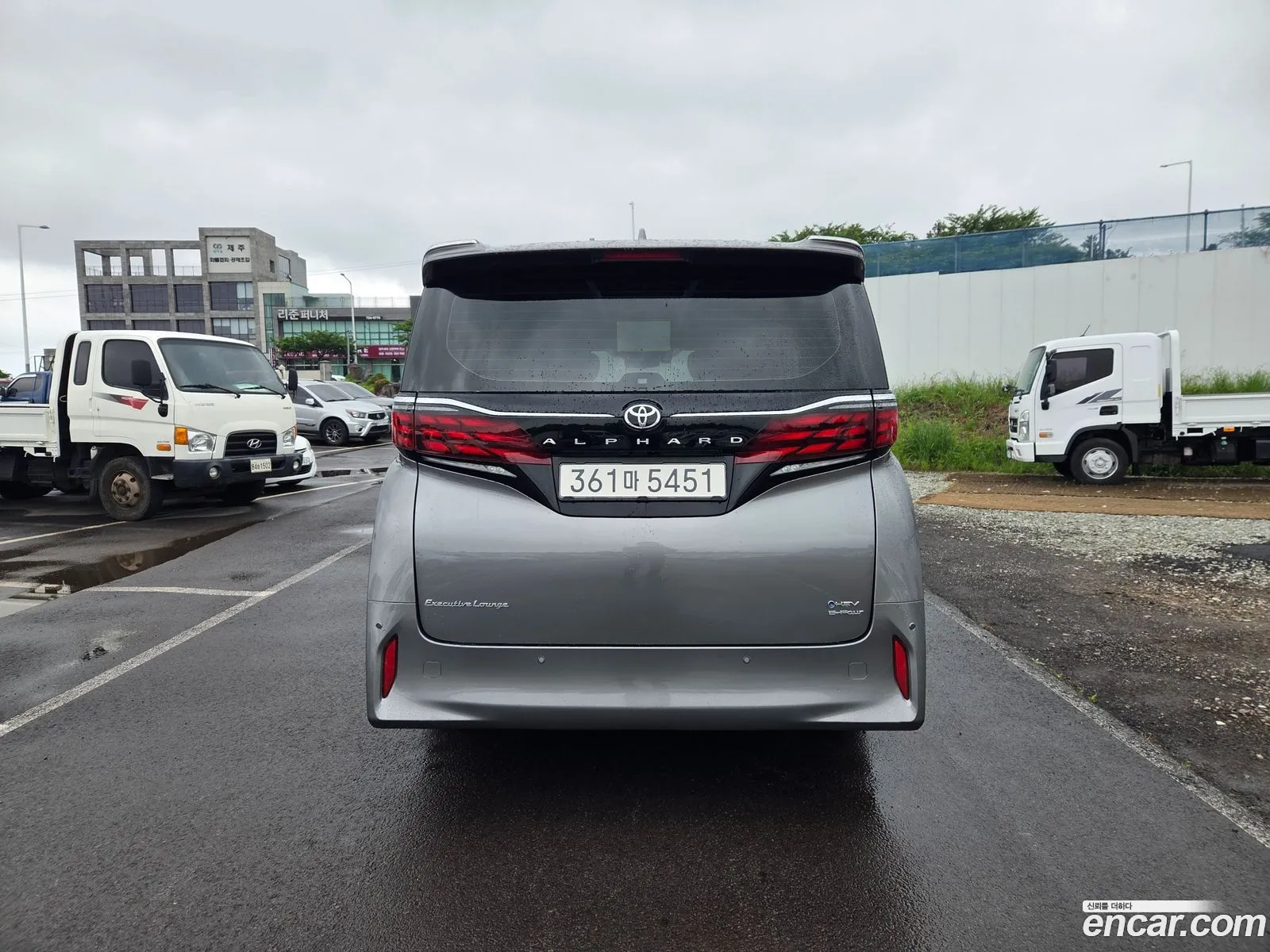 Toyota Alphard 2024 — 8