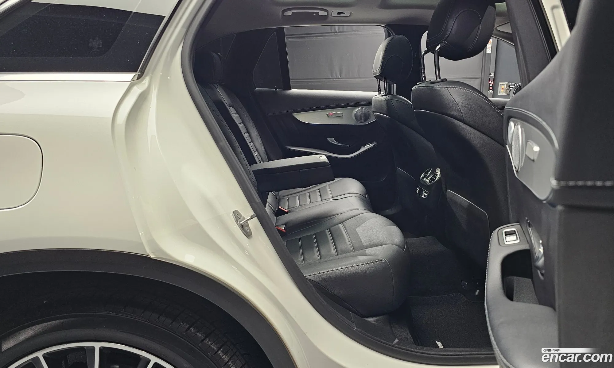 Mercedes-Benz GLC-Class X253 2018 — 11