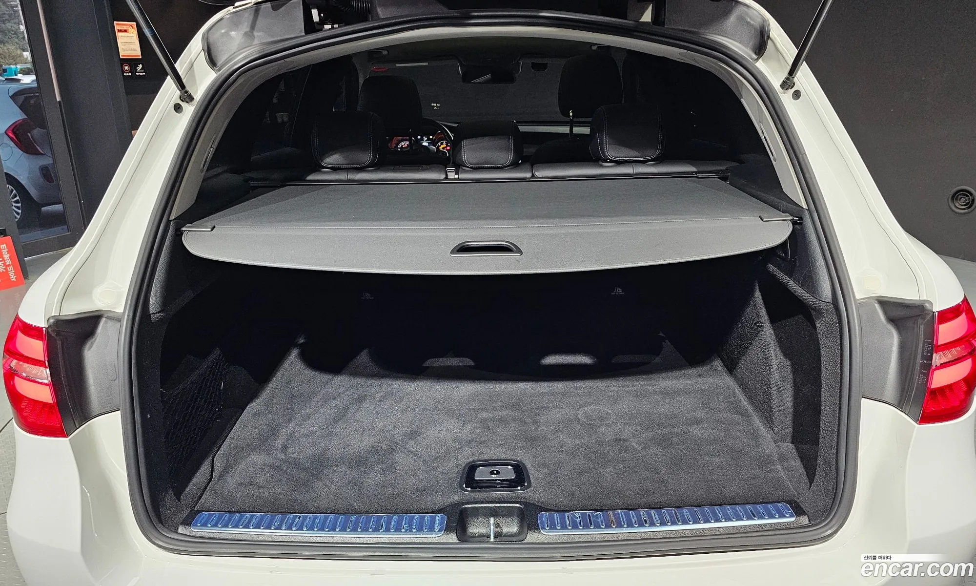 Mercedes-Benz GLC-Class X253 2018 — 12