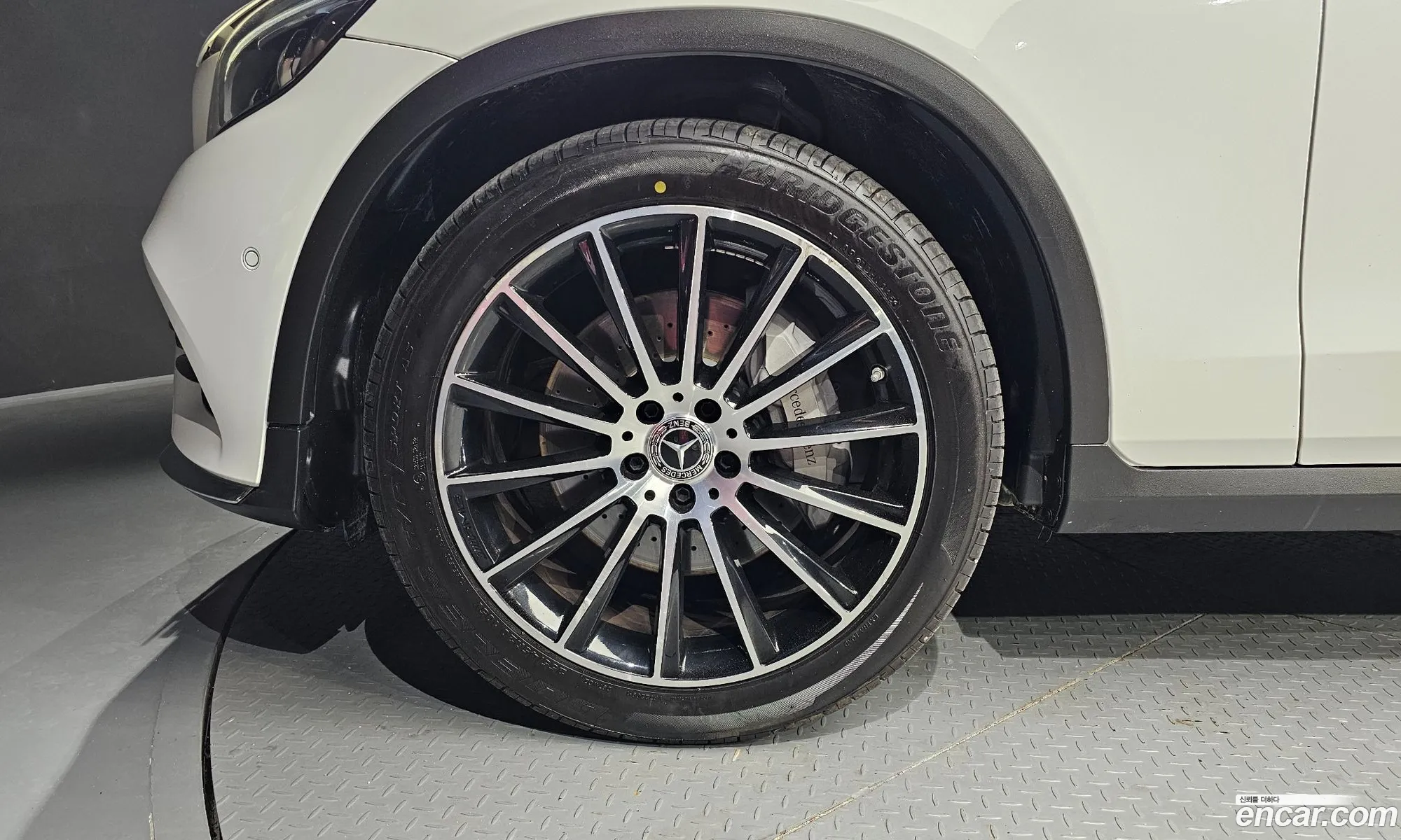 Mercedes-Benz GLC-Class X253 2018 — 17