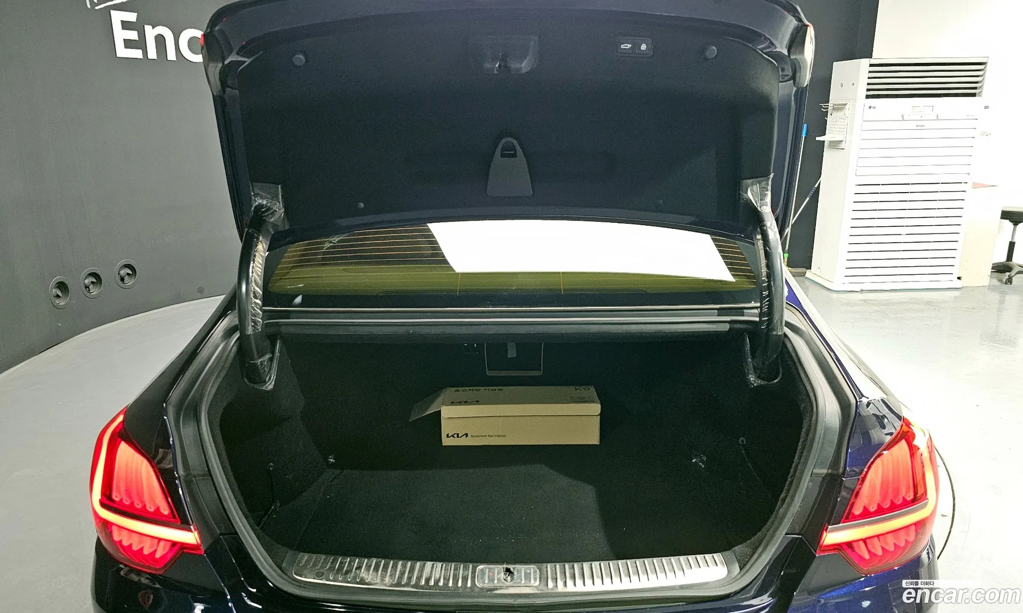 Kia K9 2021 KNAS2418DNS037111 — 2