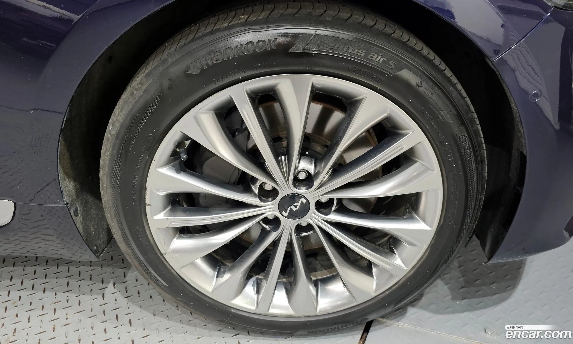 Kia K9 2021 KNAS2418DNS037111 — 22