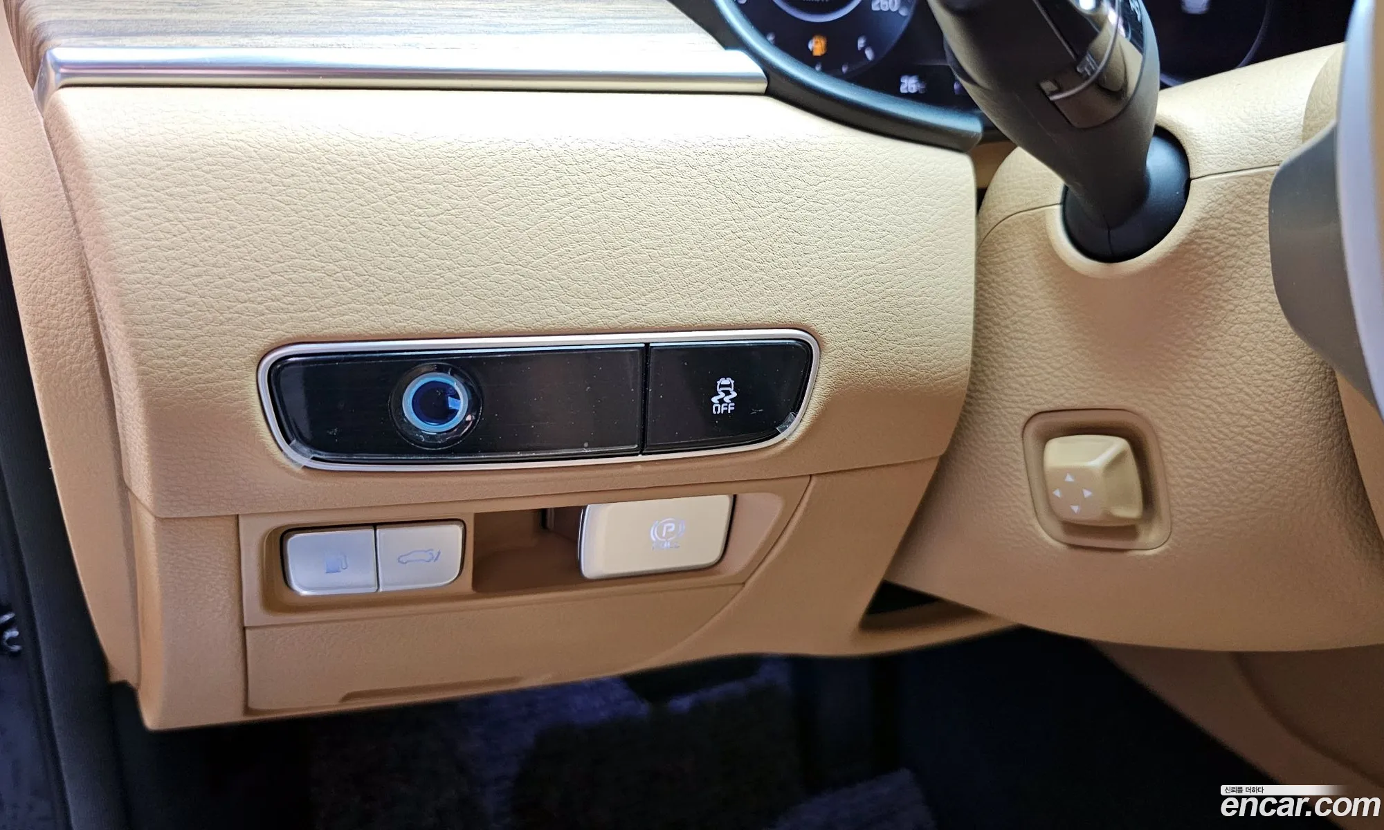 Kia K9 2021 KNAS2418DNS037111 — 19