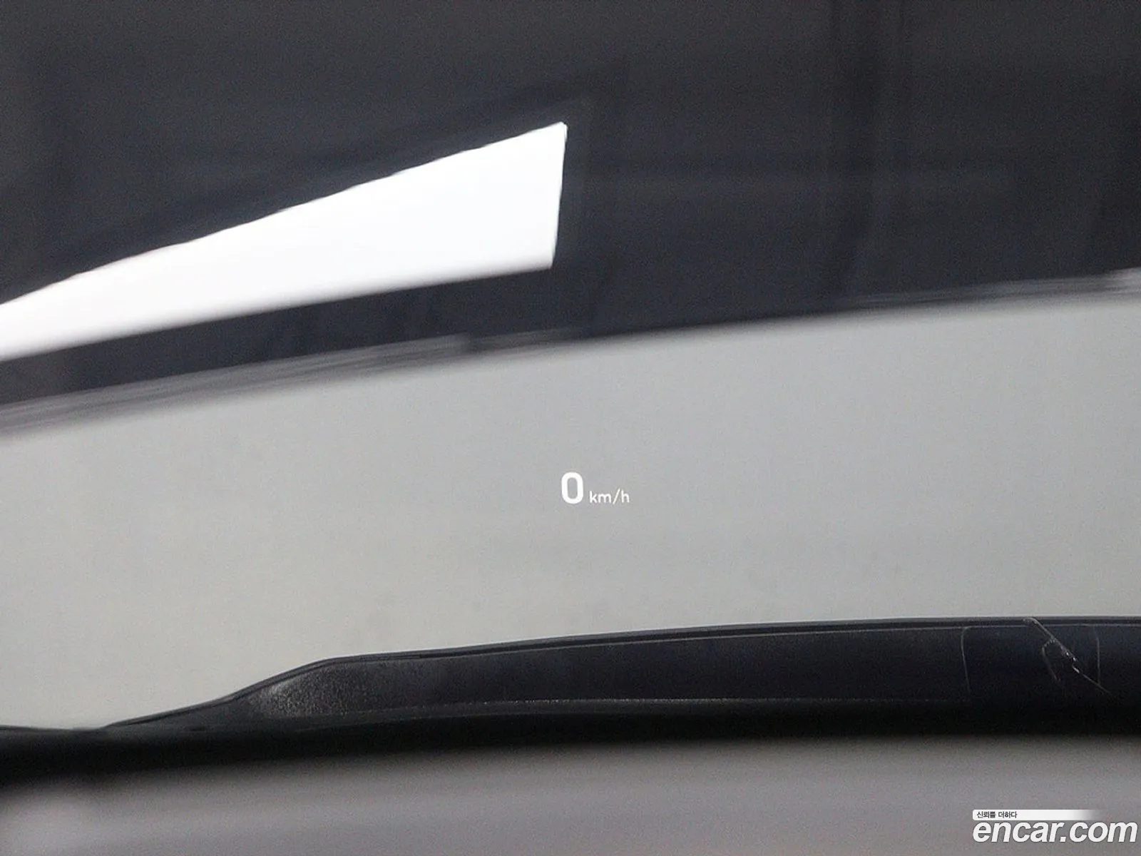 Genesis EQ900 2018 — 14