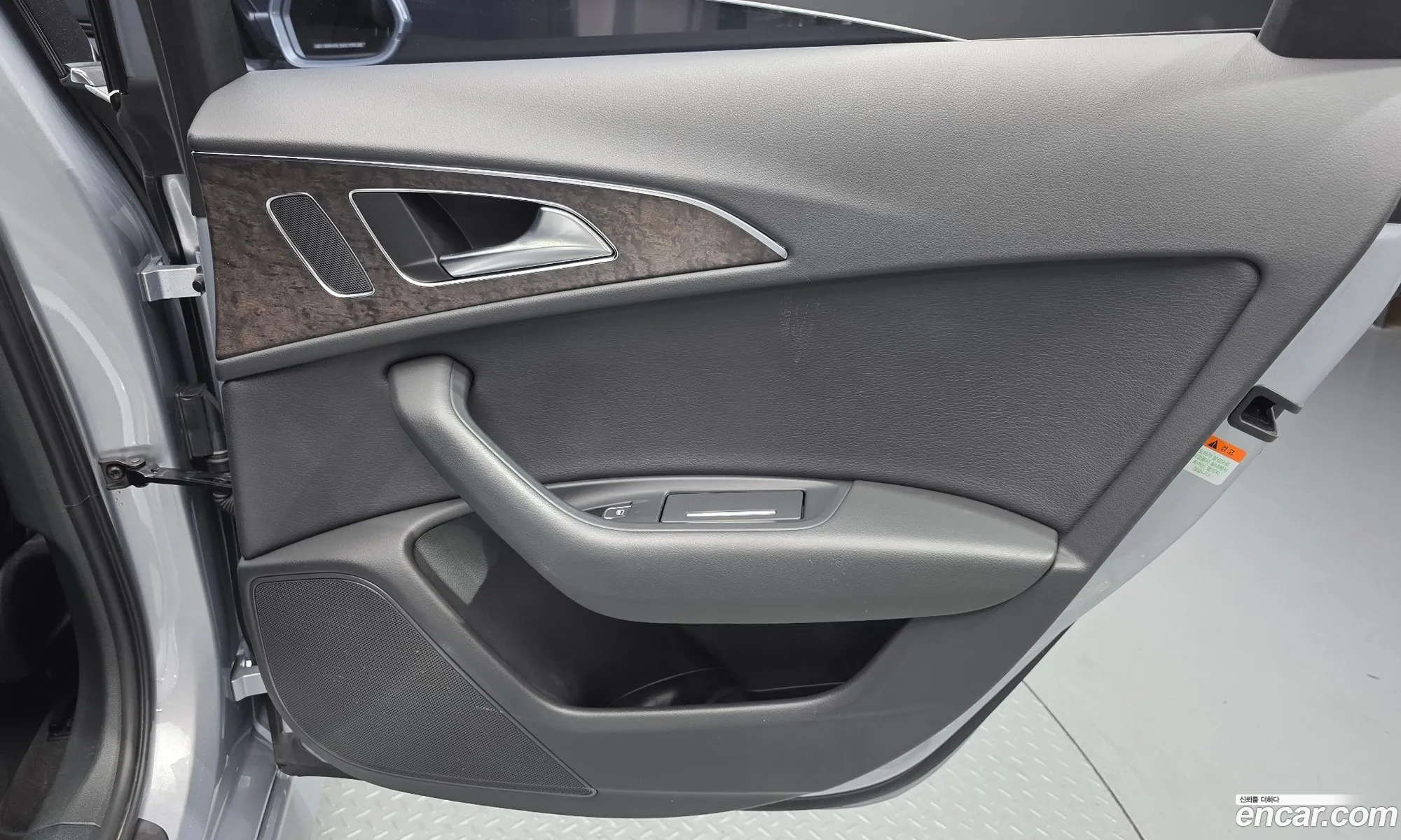 Audi A6 2018 — 17