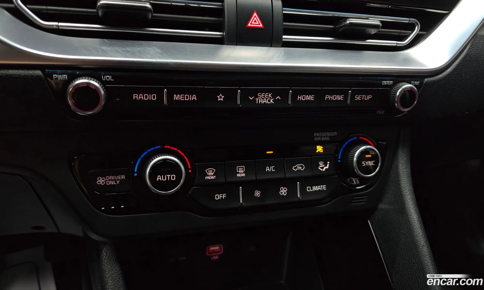 Kia Niro 2019 KNACB81CGLA348643 — 18