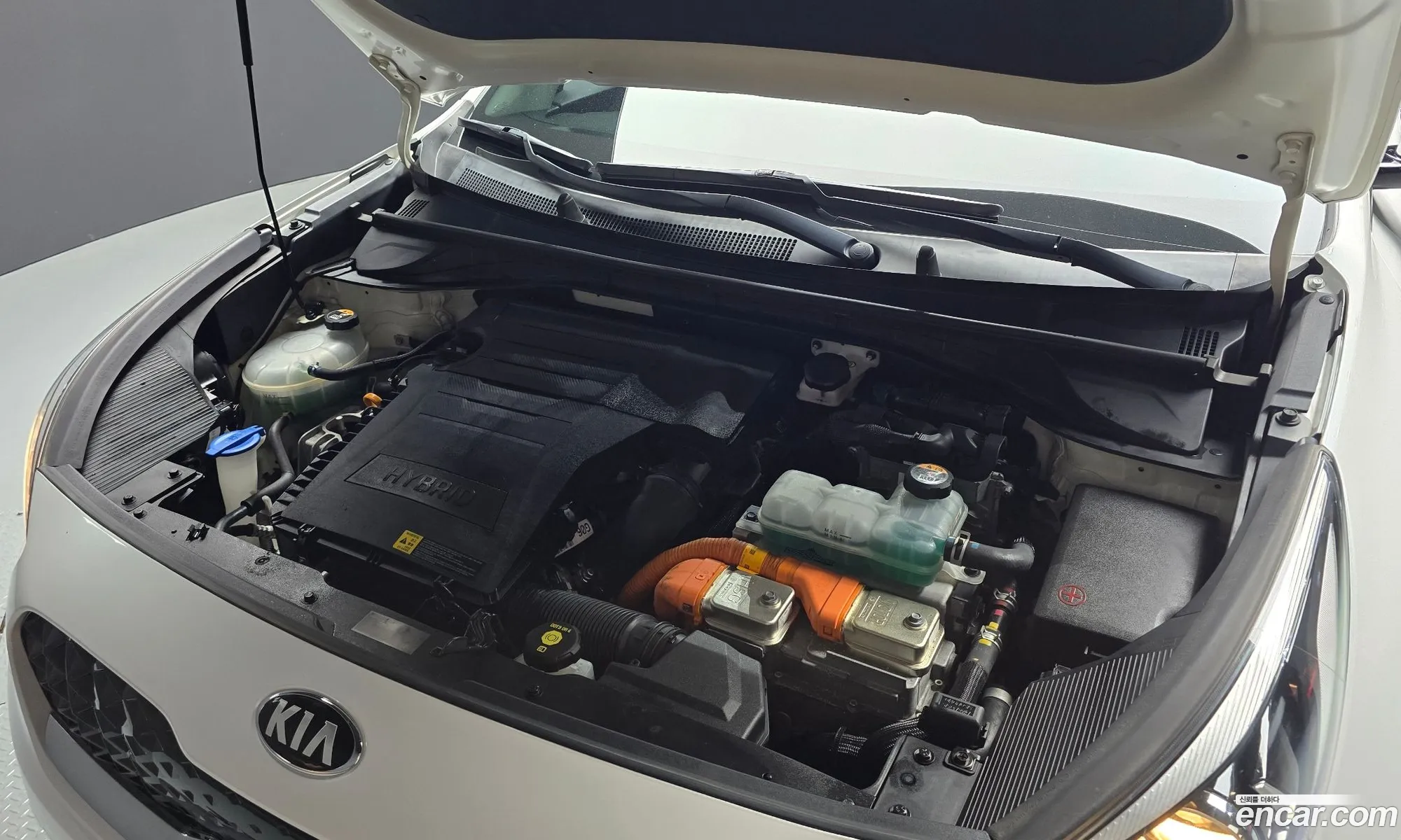 Kia Niro 2019 KNACB81CGLA348643 — 3