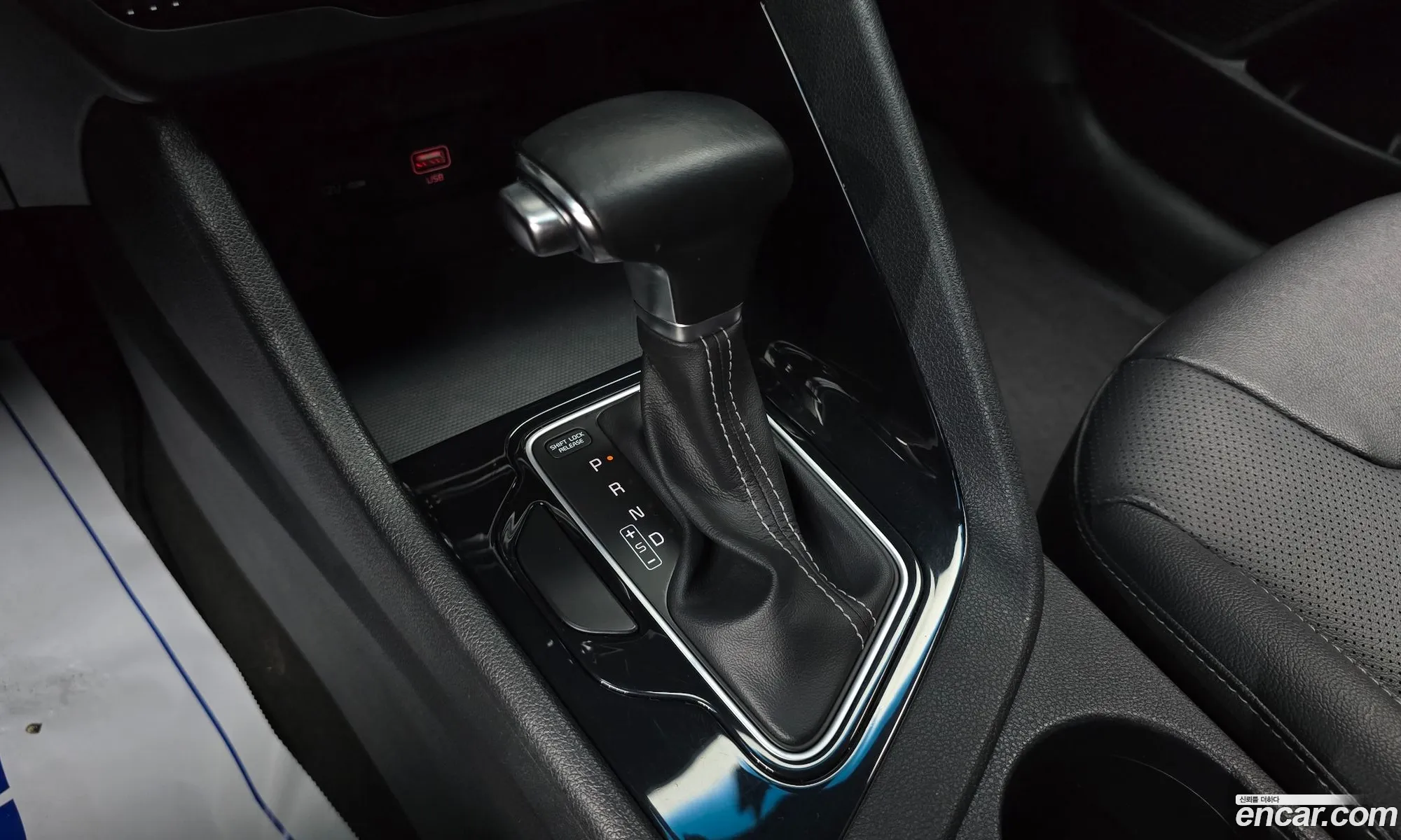 Kia Niro 2019 KNACB81CGLA348643 — 14