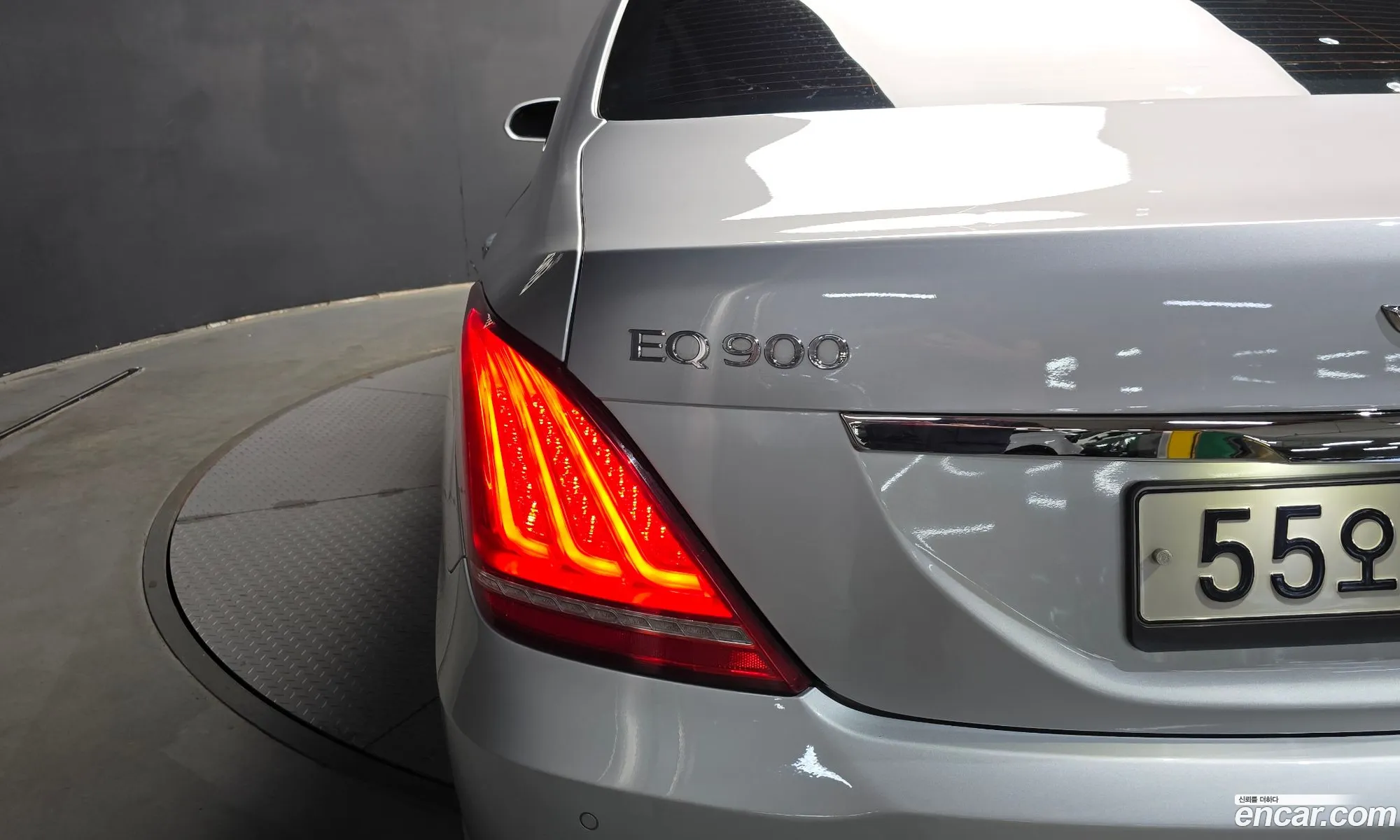 Genesis EQ900 2017 KMHG241ADJU034961 — 15
