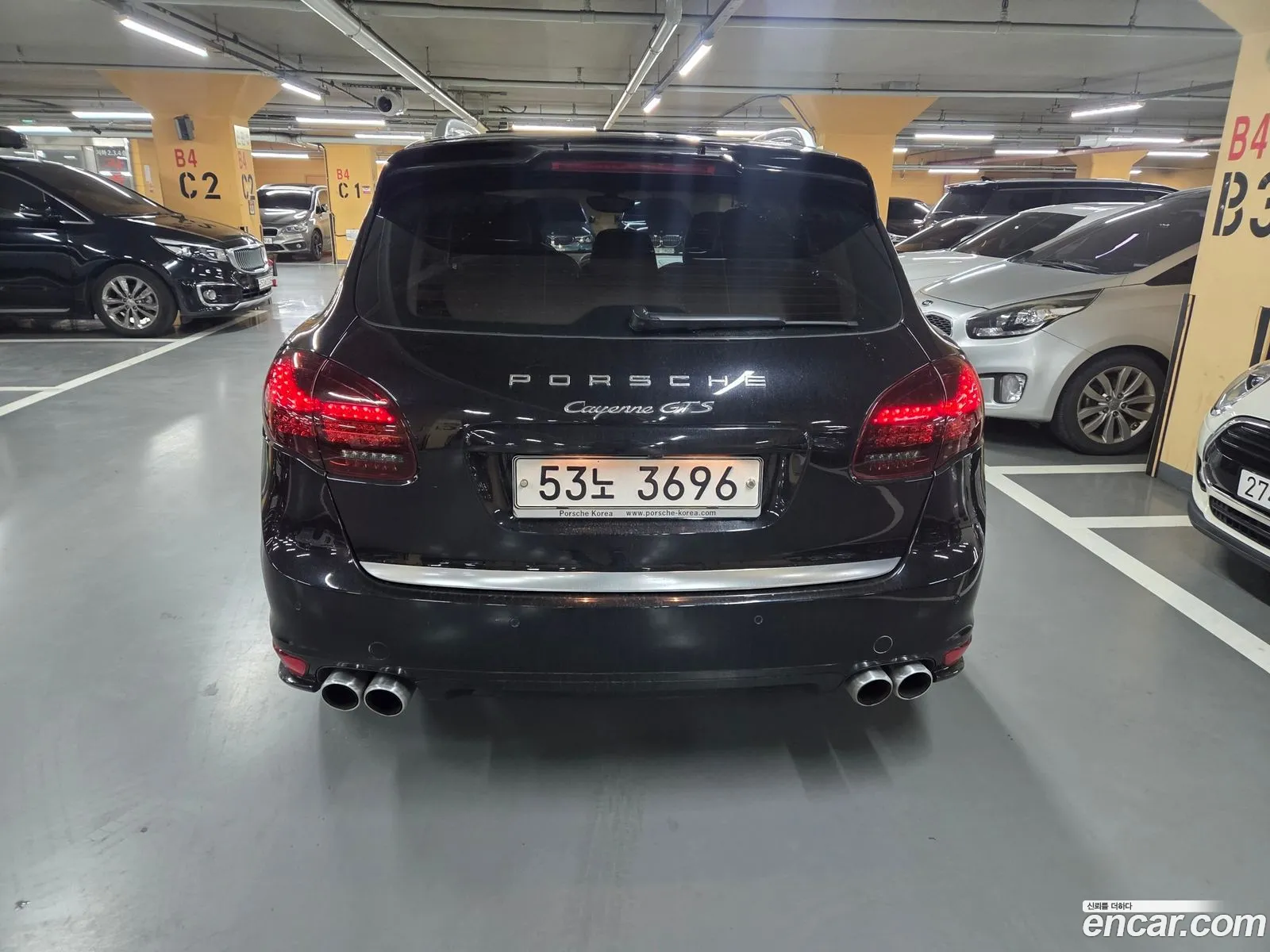 Porsche Cayenne 2012 — 11