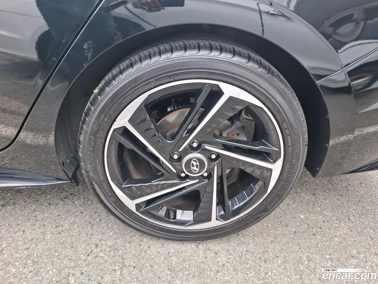 Hyundai Elantra 2022 — 3