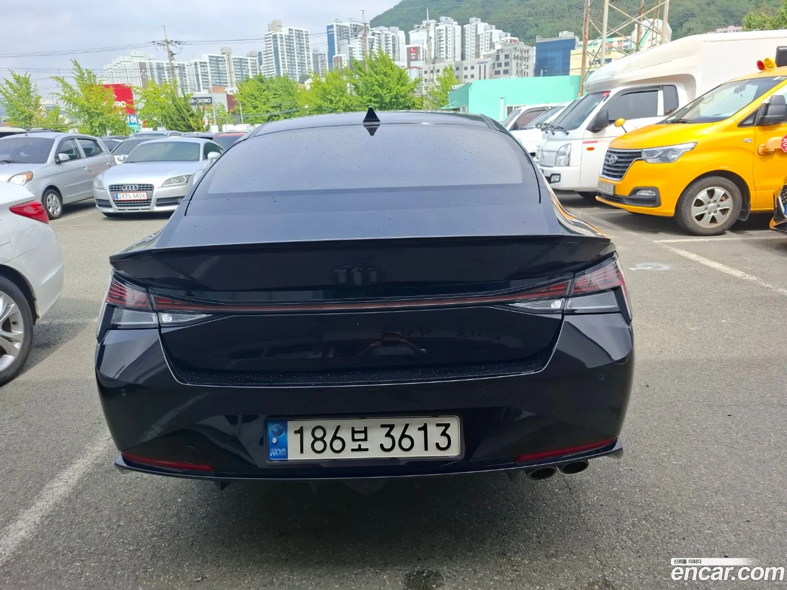 Hyundai Elantra 2022 — 12