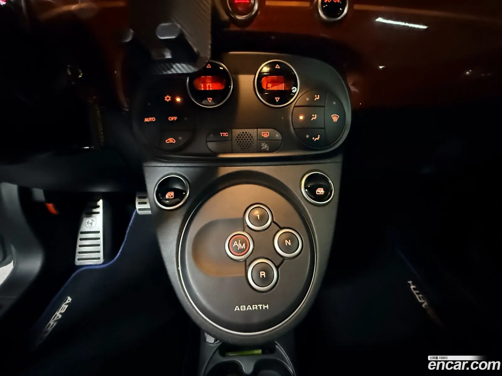 Fiat 500C 2019 — 18