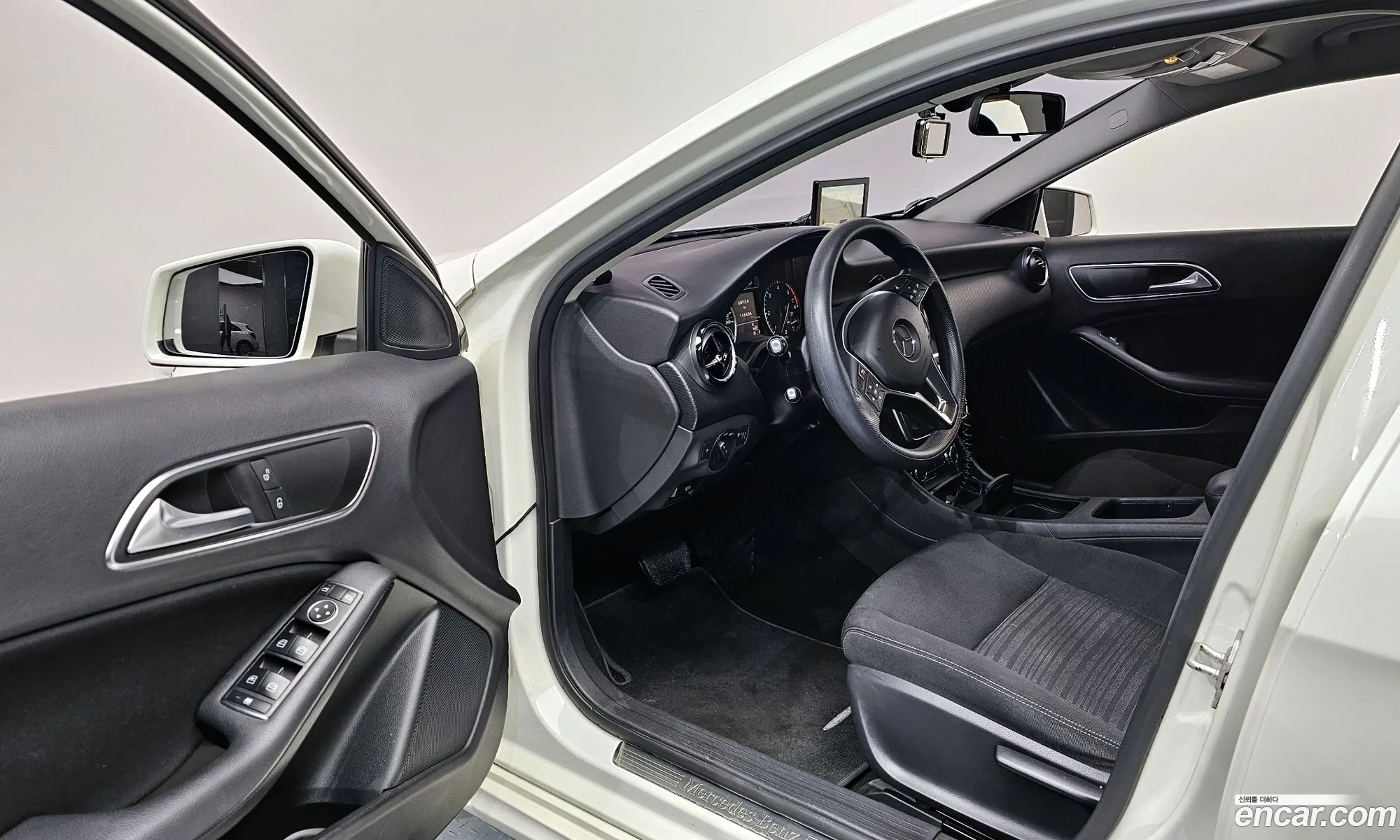 Mercedes-Benz A-Class W176 2014 WDDBF0BB6EJ164219 — 11