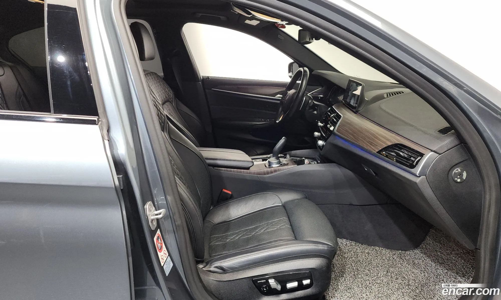 BMW 5 Series 2017 — 34