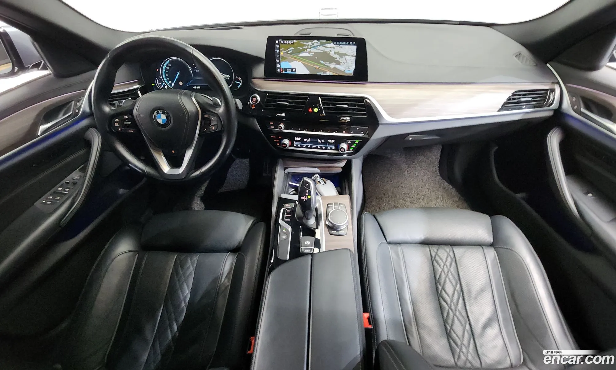 BMW 5 Series 2017 — 33