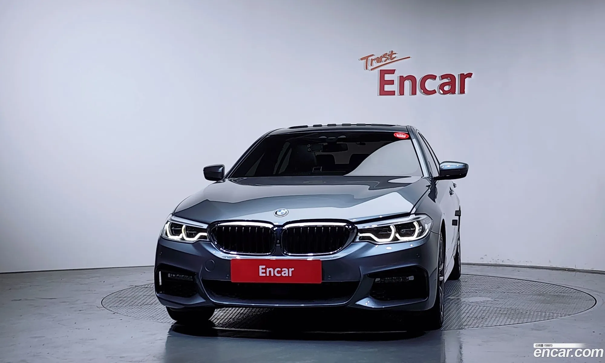 BMW 5 Series 2017 — 16