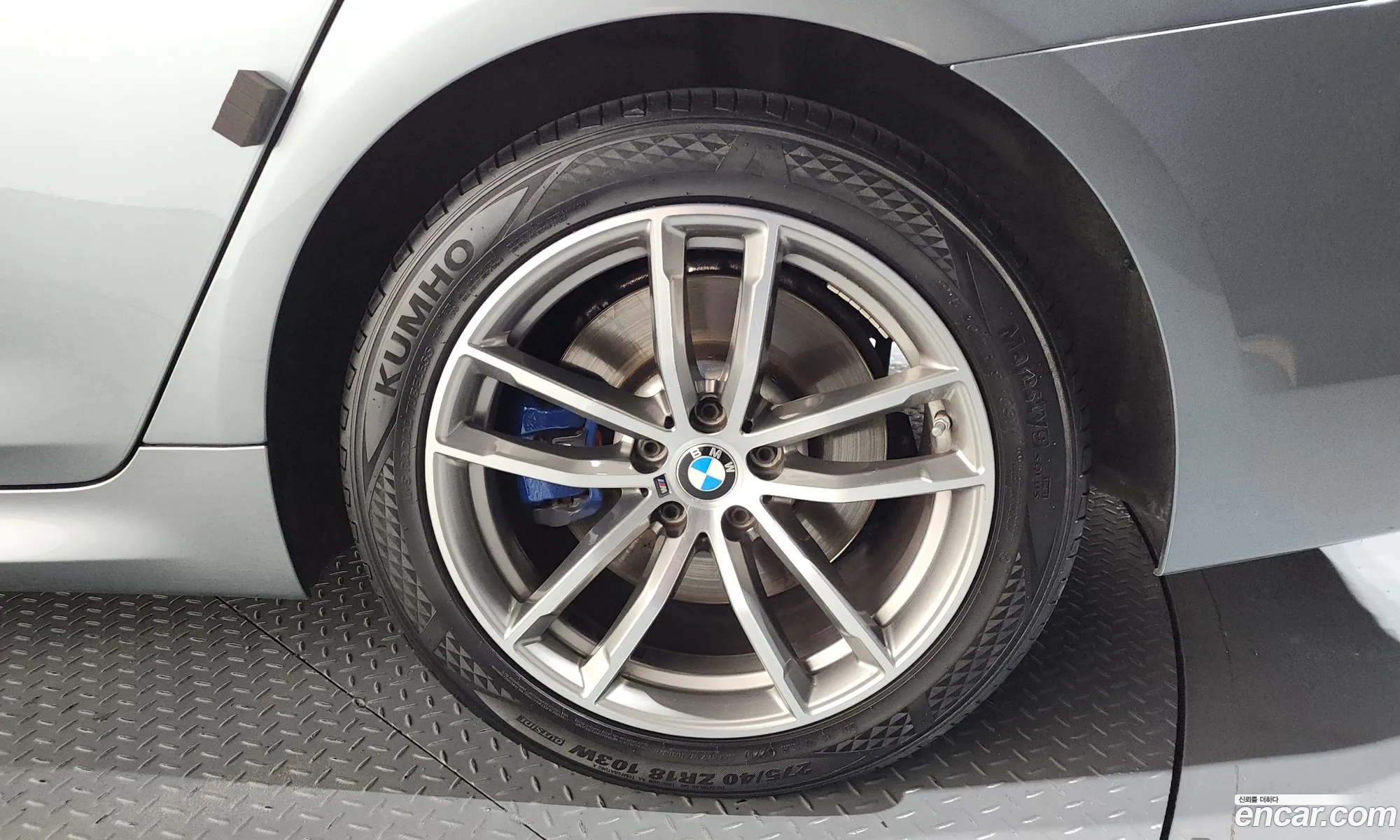 BMW 5 Series 2017 — 25