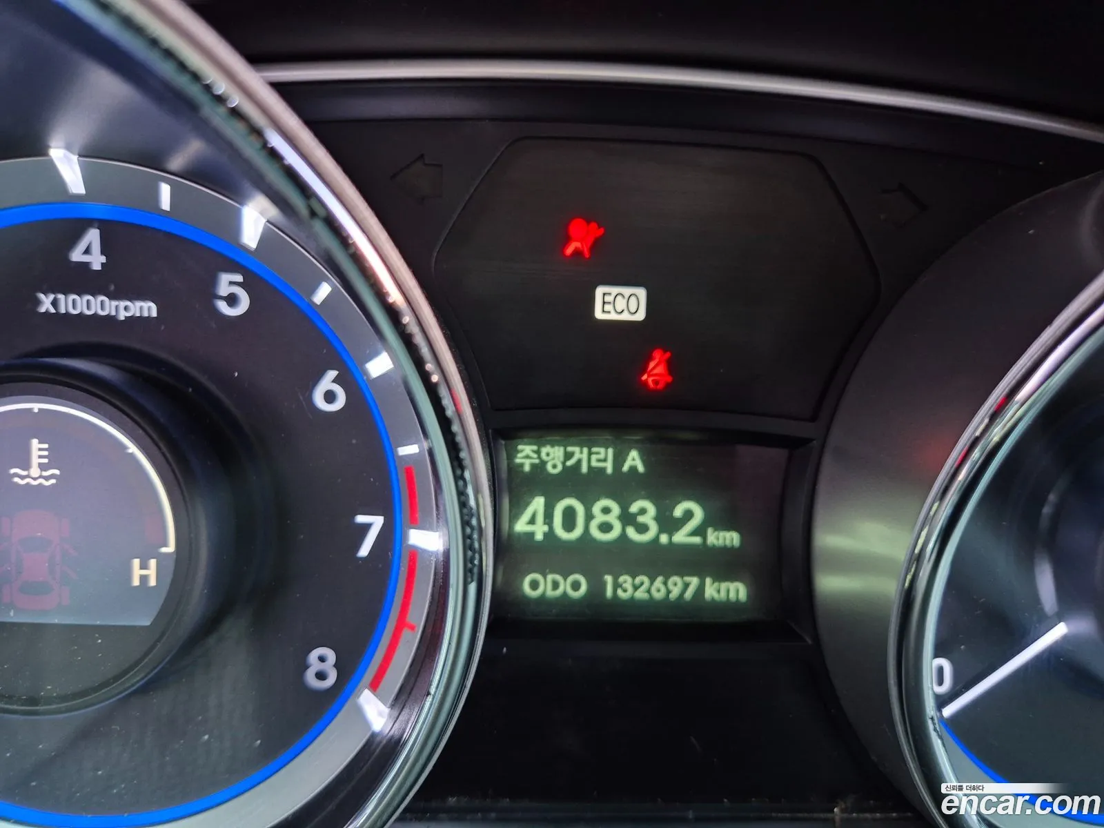 Hyundai YF Sonata 2011 — 3