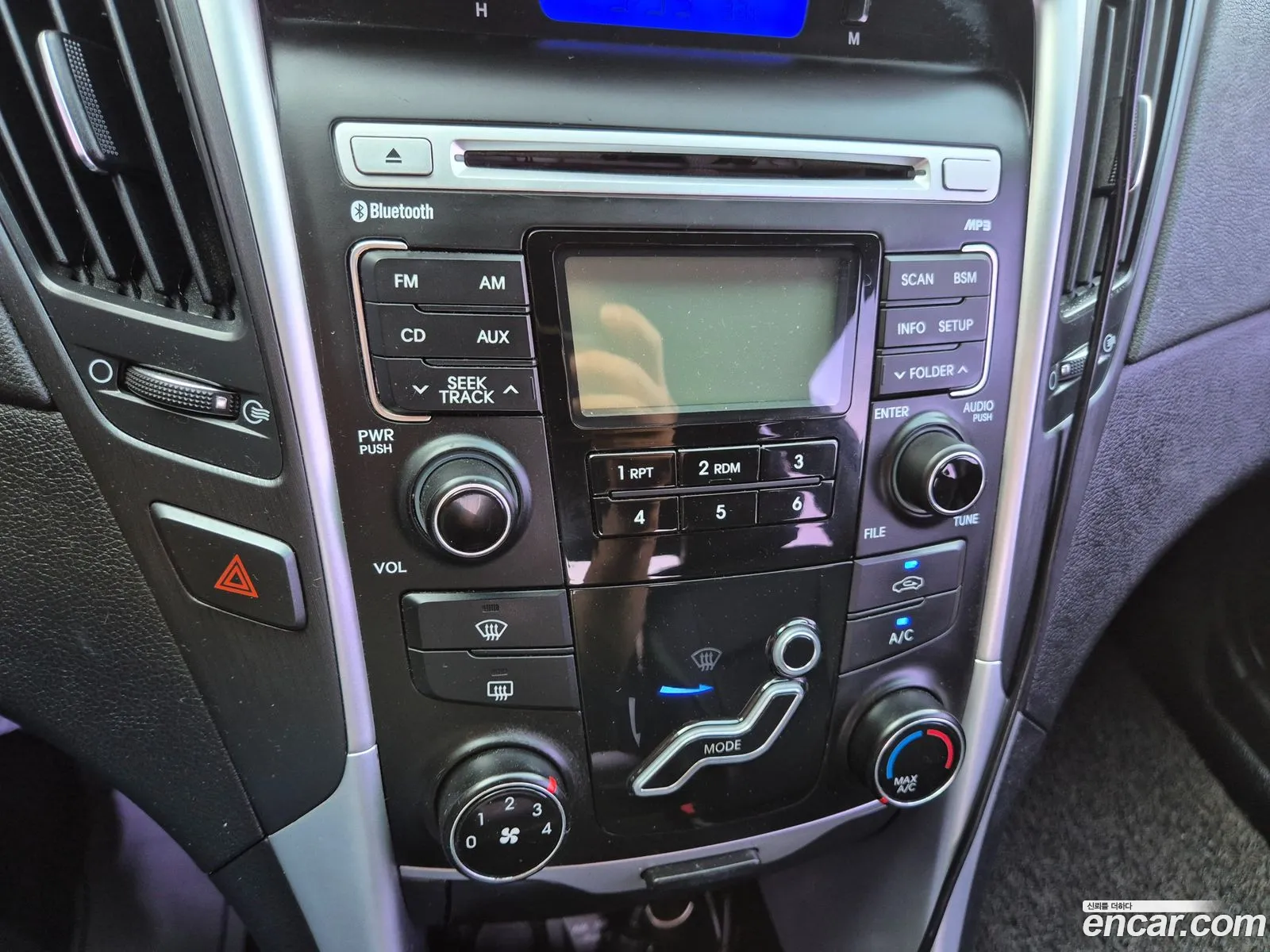 Hyundai YF Sonata 2011 — 7