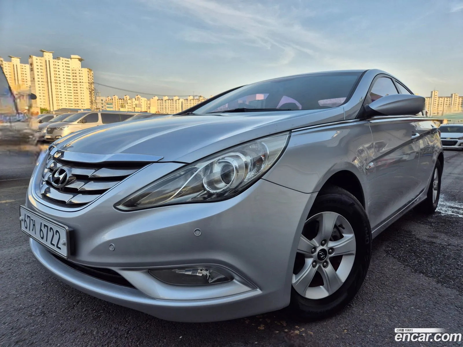 Hyundai YF Sonata 2011 — 20