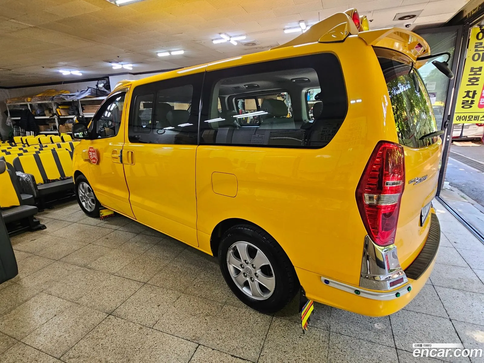 Hyundai Grand Starex 2019 — 16
