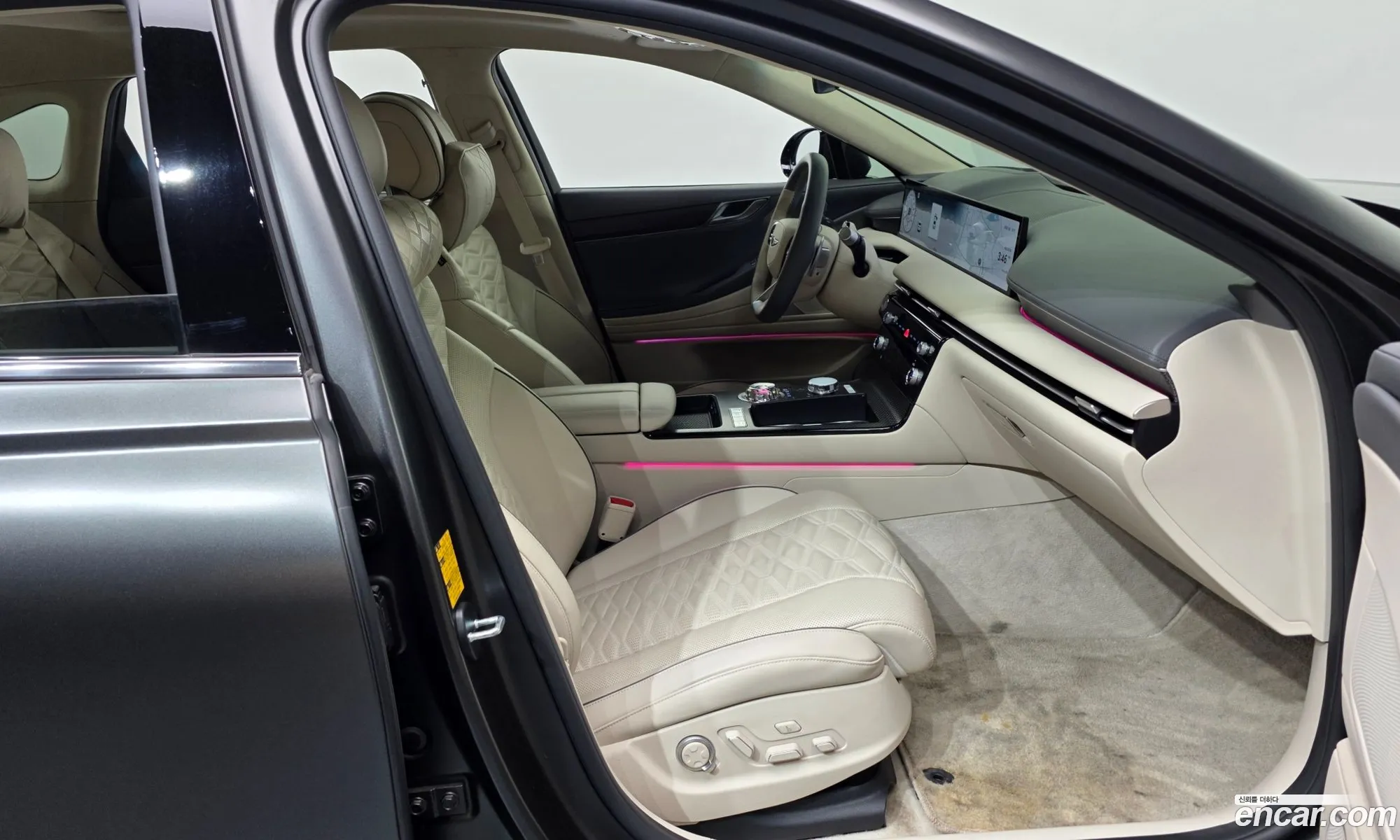 Genesis G80 2024 KMTGF41DDSU239001 — 4