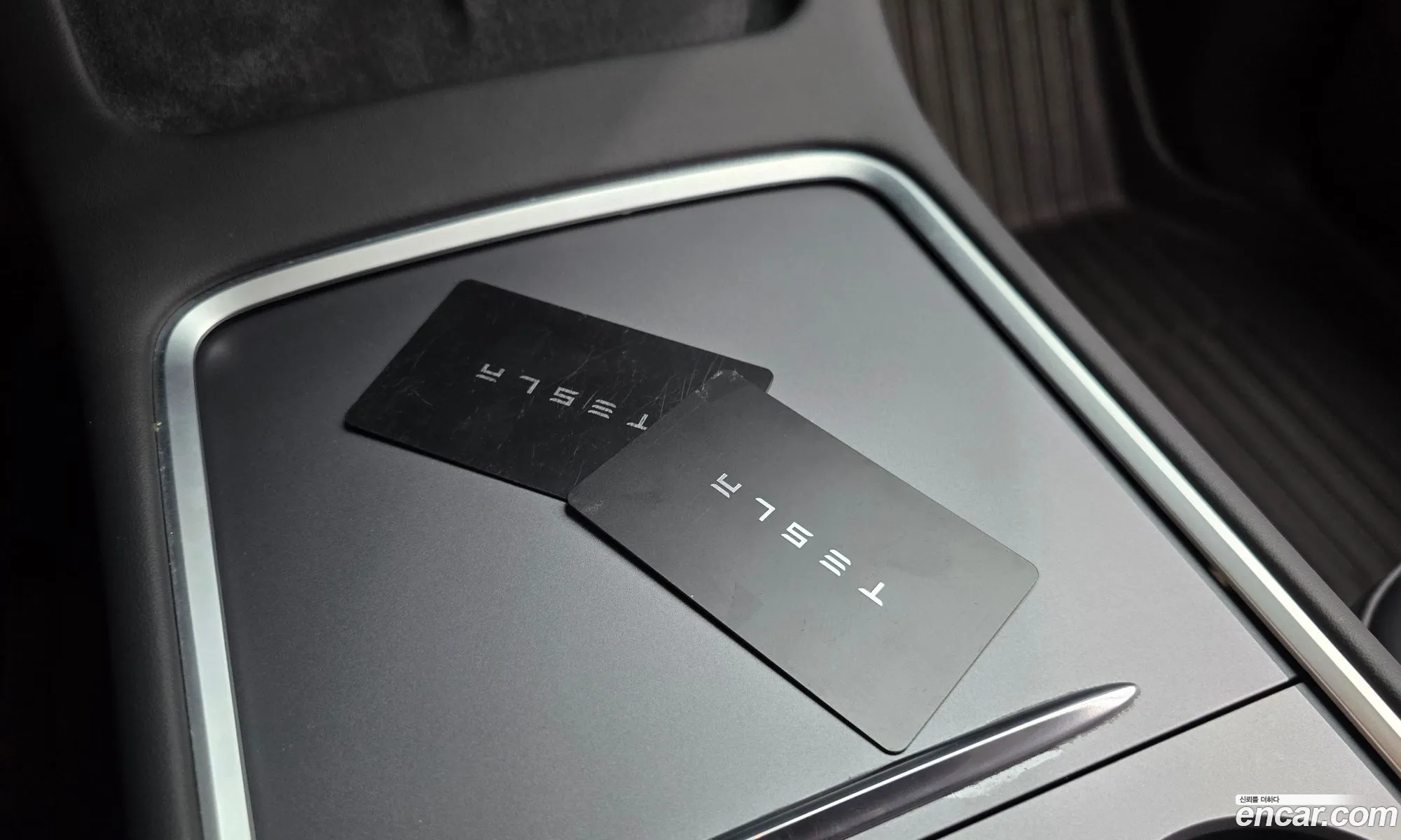 Tesla Model Y 2024 LRWYGCFS2RC416259 — 16