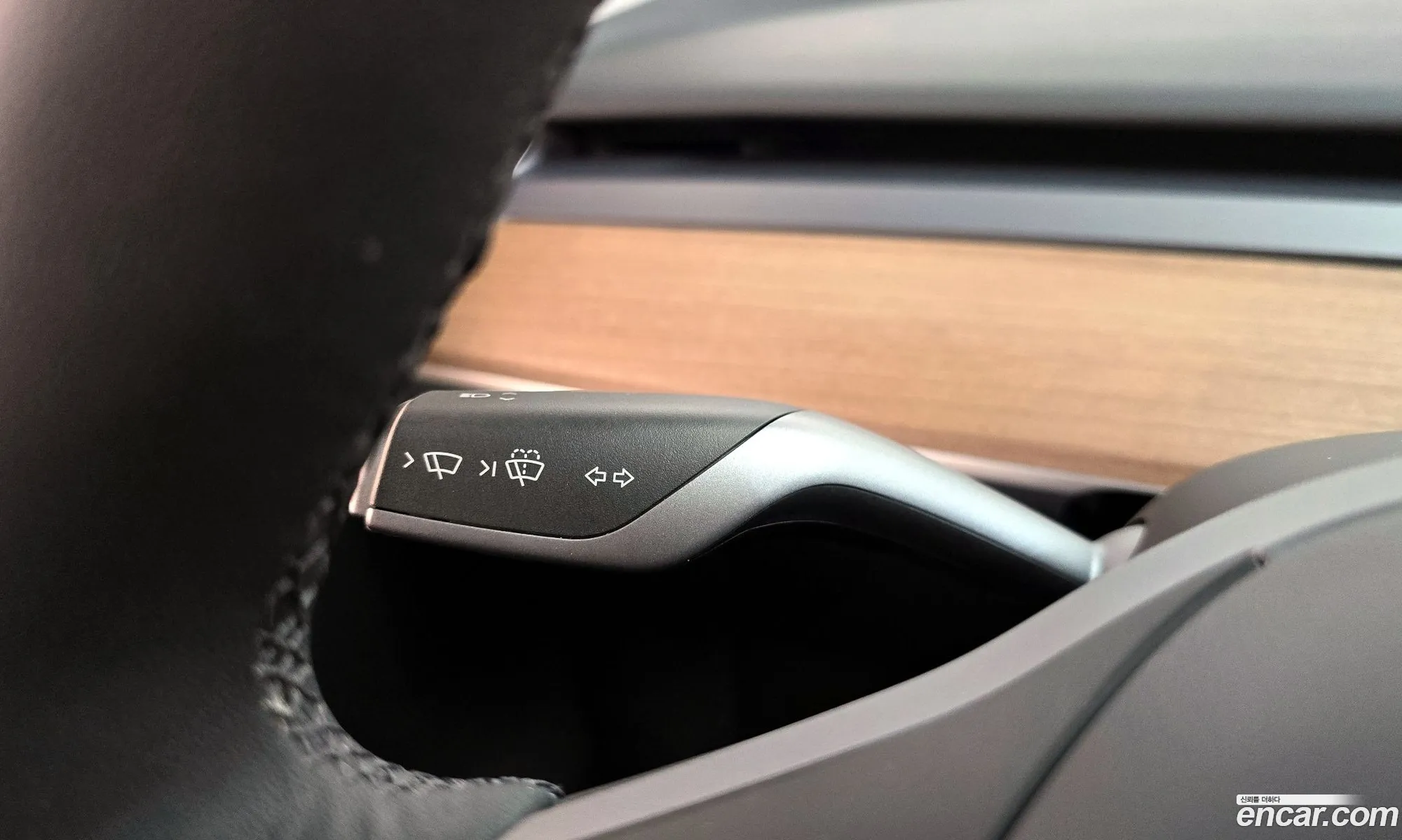 Tesla Model Y 2024 LRWYGCFS2RC416259 — 13