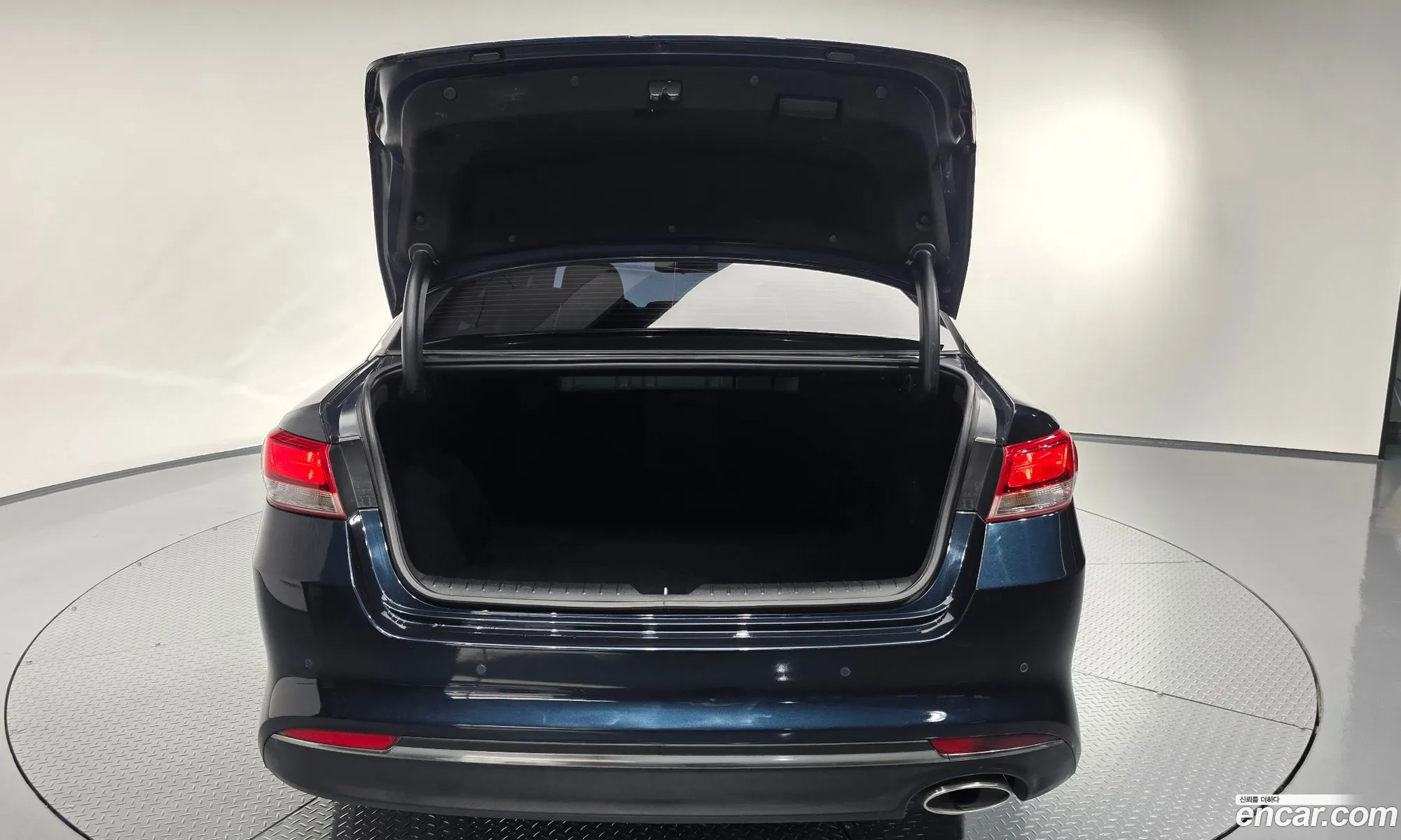 Kia K5 2015 KNAGT415GGA030858 — 31