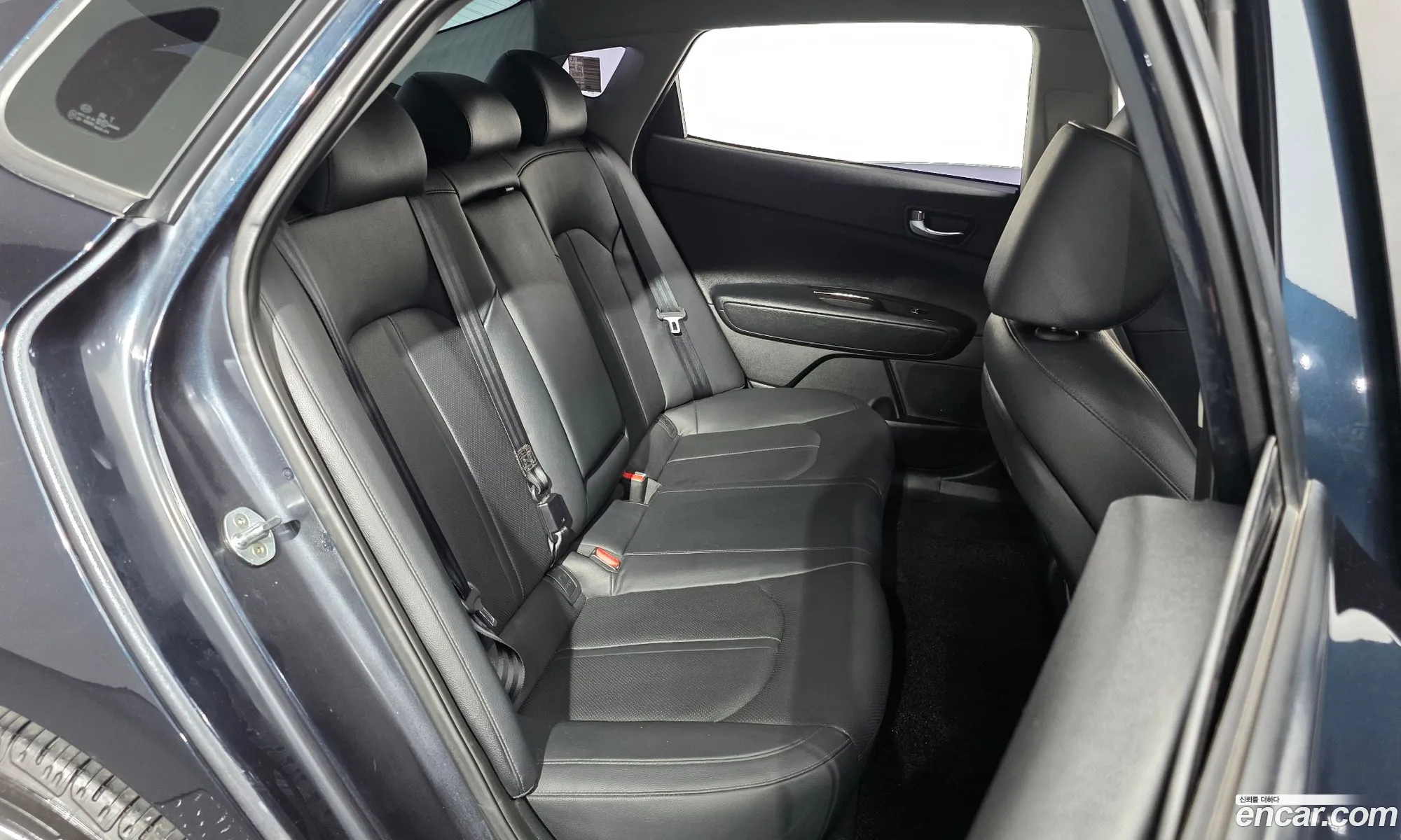 Kia K5 2015 KNAGT415GGA030858 — 27