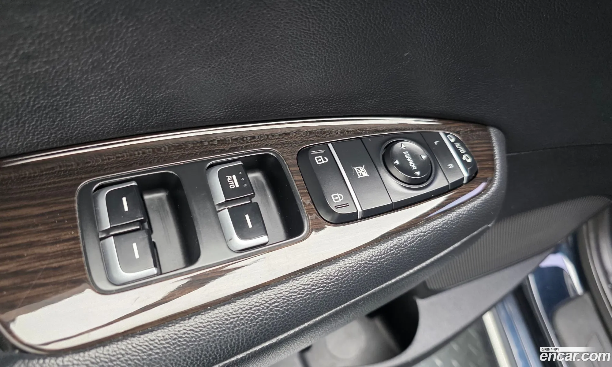 Kia K5 2015 KNAGT415GGA030858 — 34