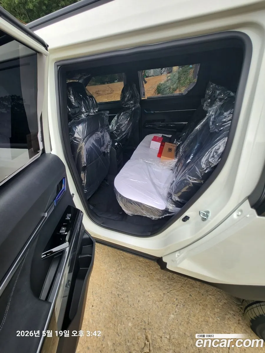 KG Mobility (SsangYong) Musso EV 2026 — 6
