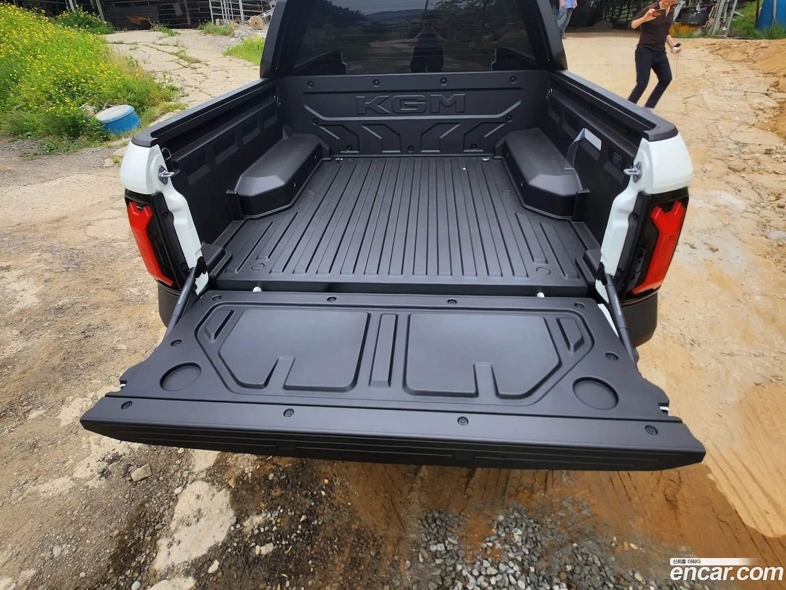 KG Mobility (SsangYong) Musso EV 2026 — 4
