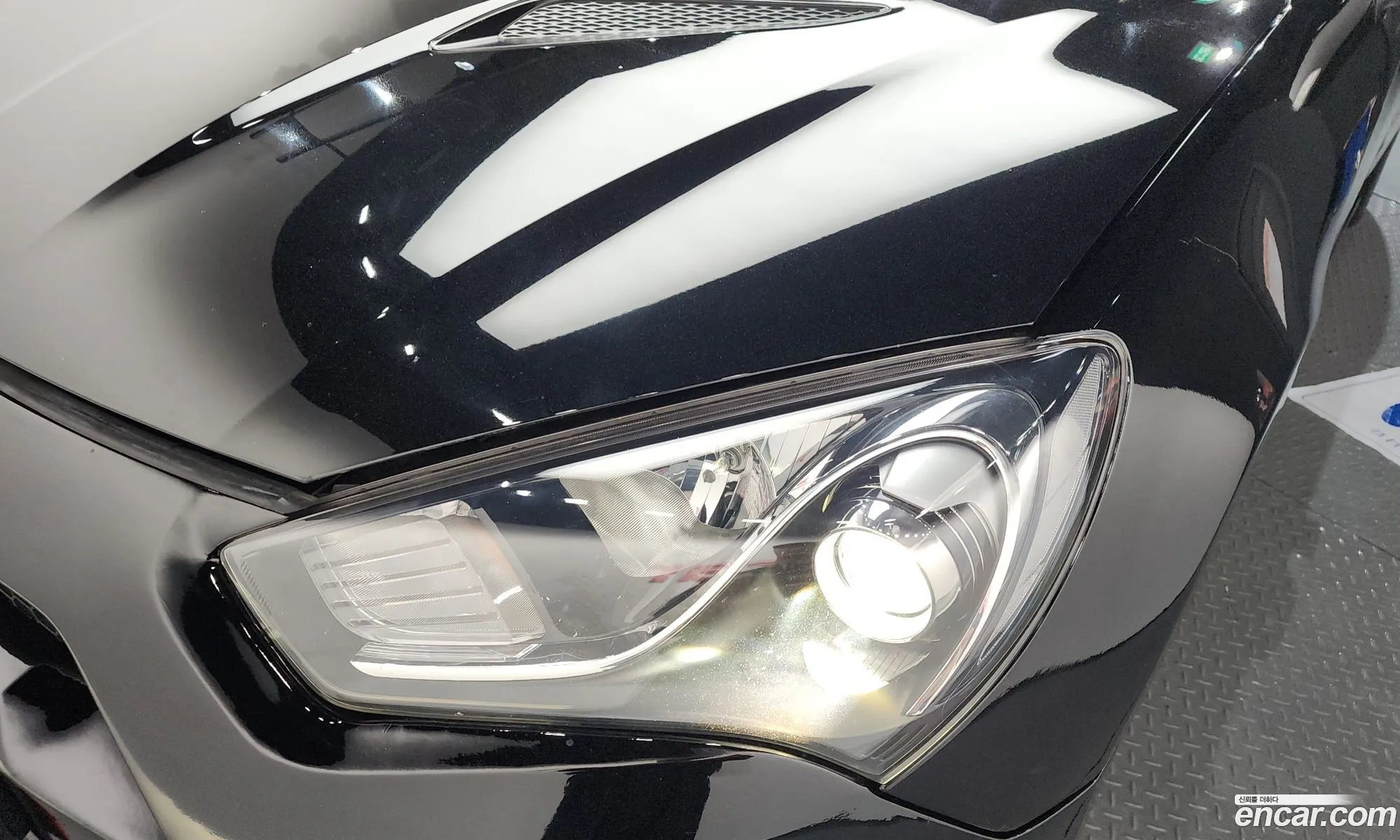 Hyundai Genesis Coupe 2012 KMHHW61JBDU092601 — 13