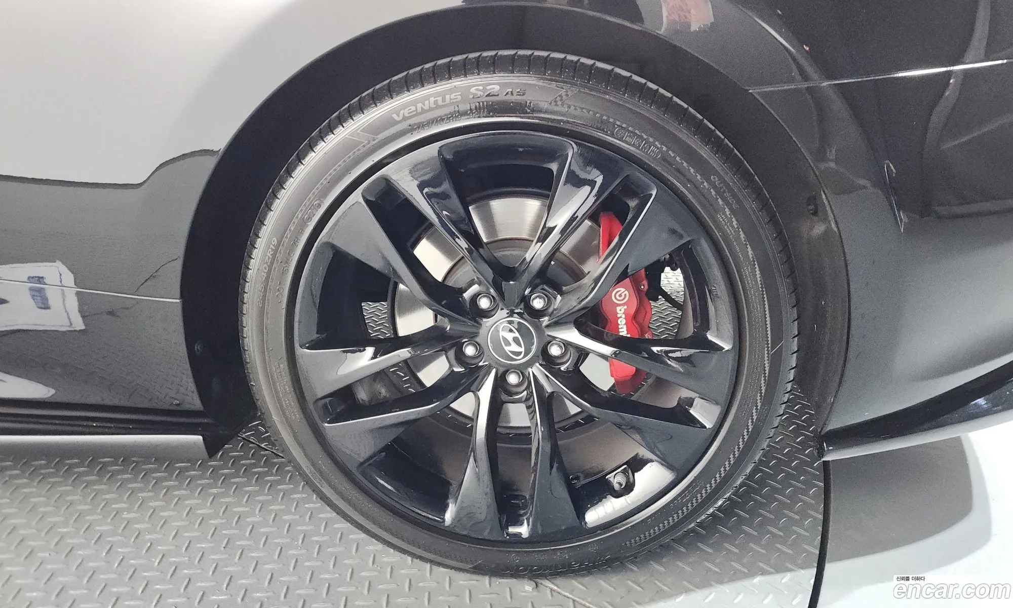 Hyundai Genesis Coupe 2012 KMHHW61JBDU092601 — 33