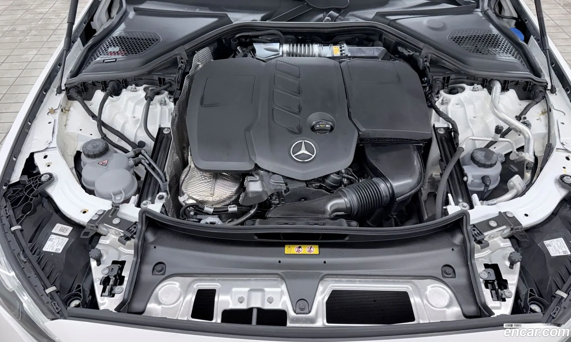 Mercedes-Benz E-Class W214 2024 — 10