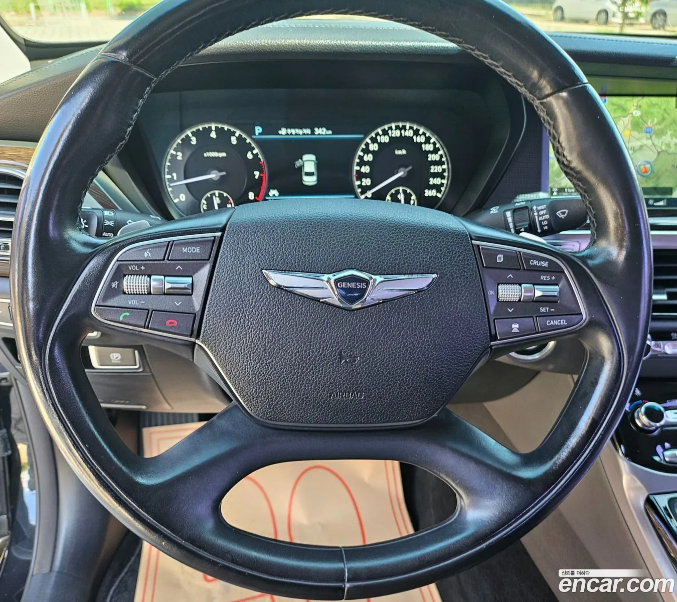 Genesis EQ900 2016 — 5