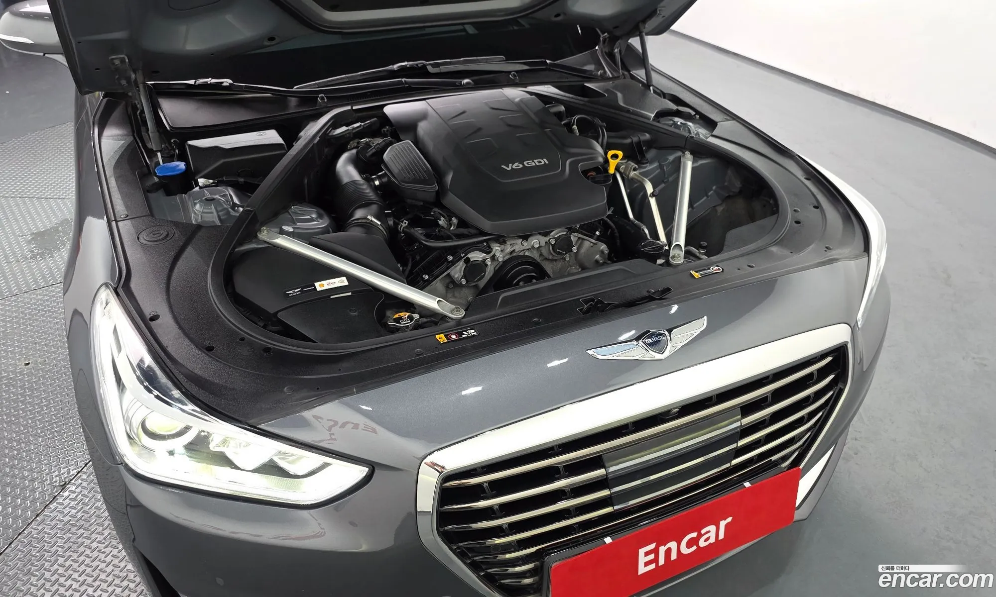 Genesis EQ900 2016 — 5
