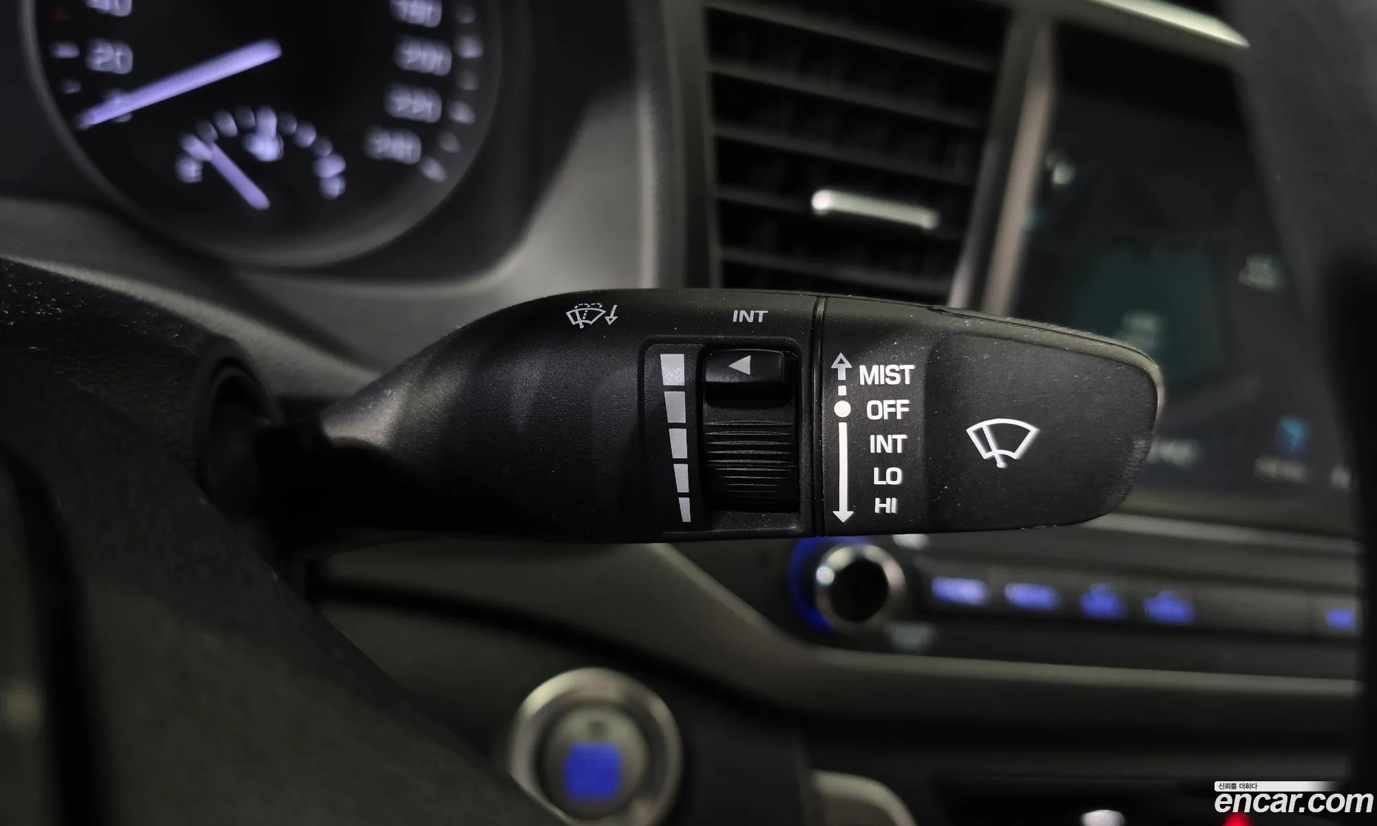 Hyundai Elantra AD 2017 — 7